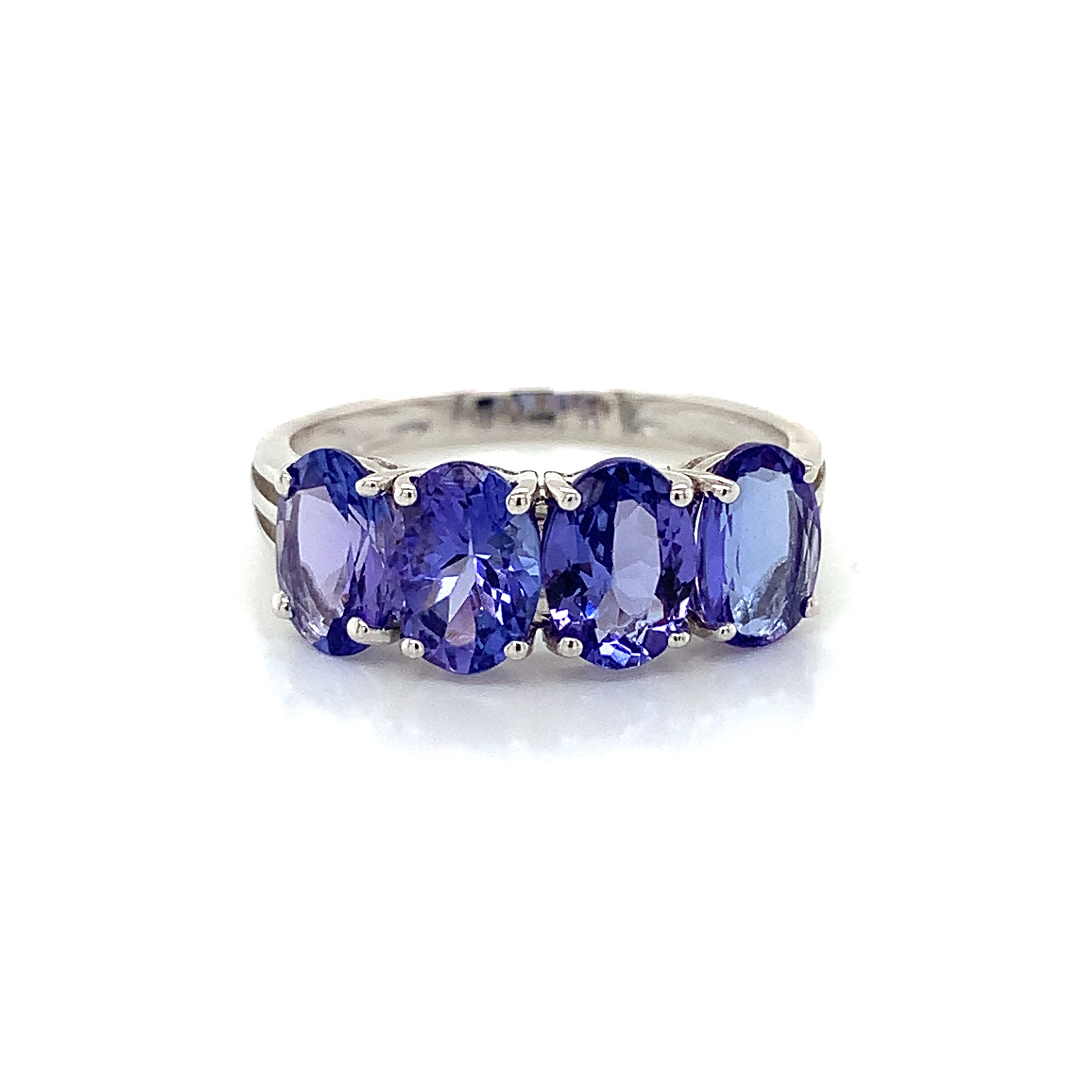 White Gold Ring with Tanzanite Stones