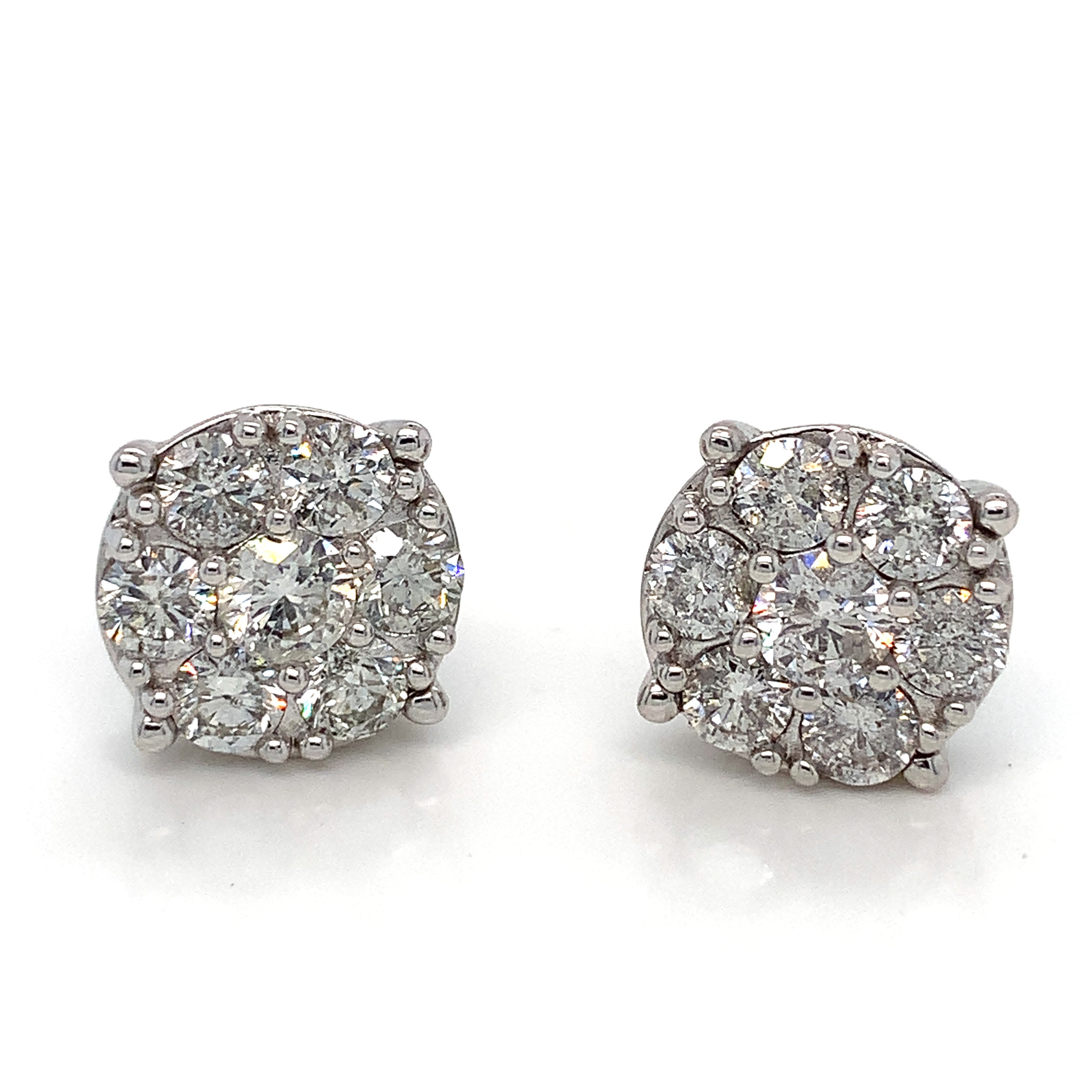 DIAMOND STUDS
