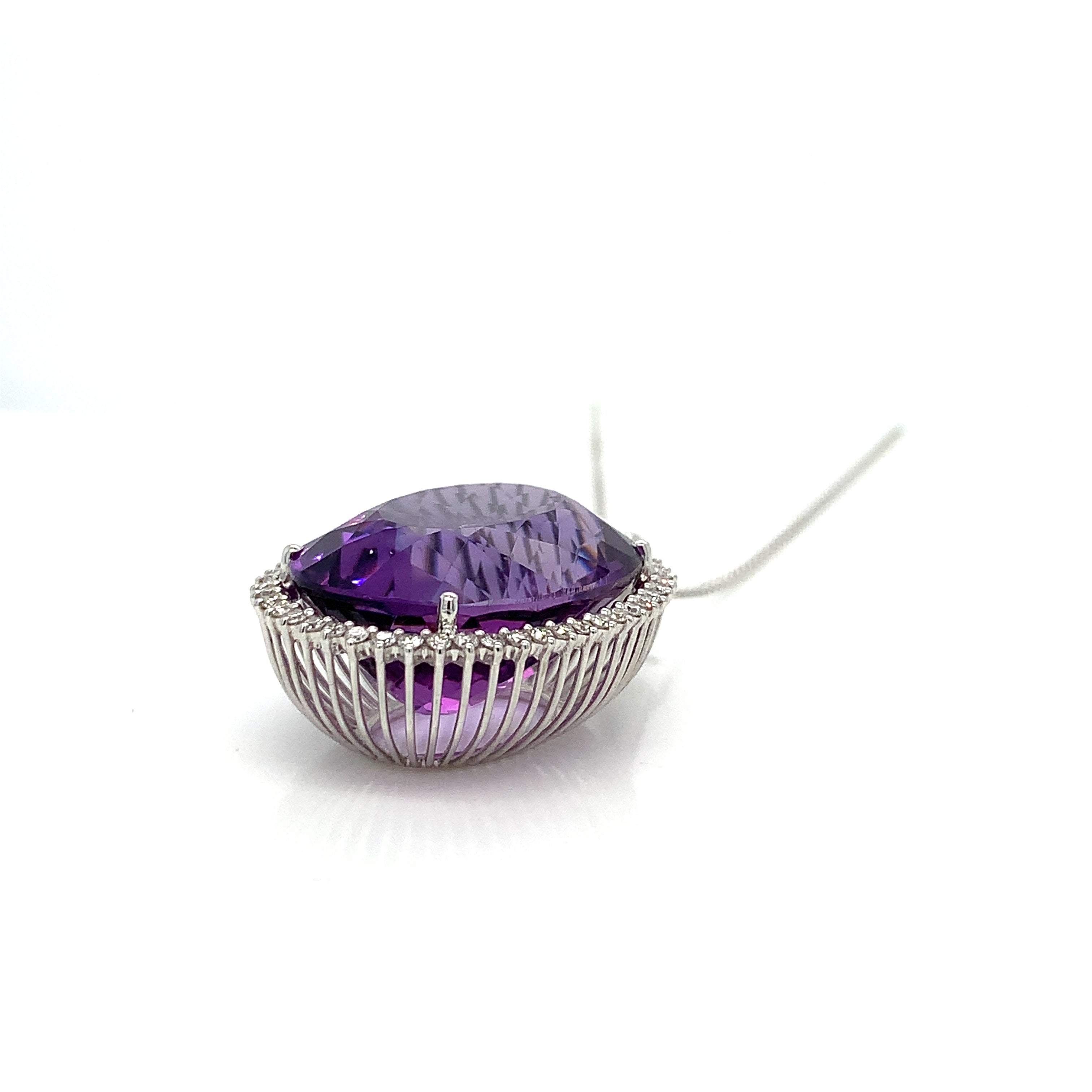 White Gold Pendant Necklace with Amethyst Stones