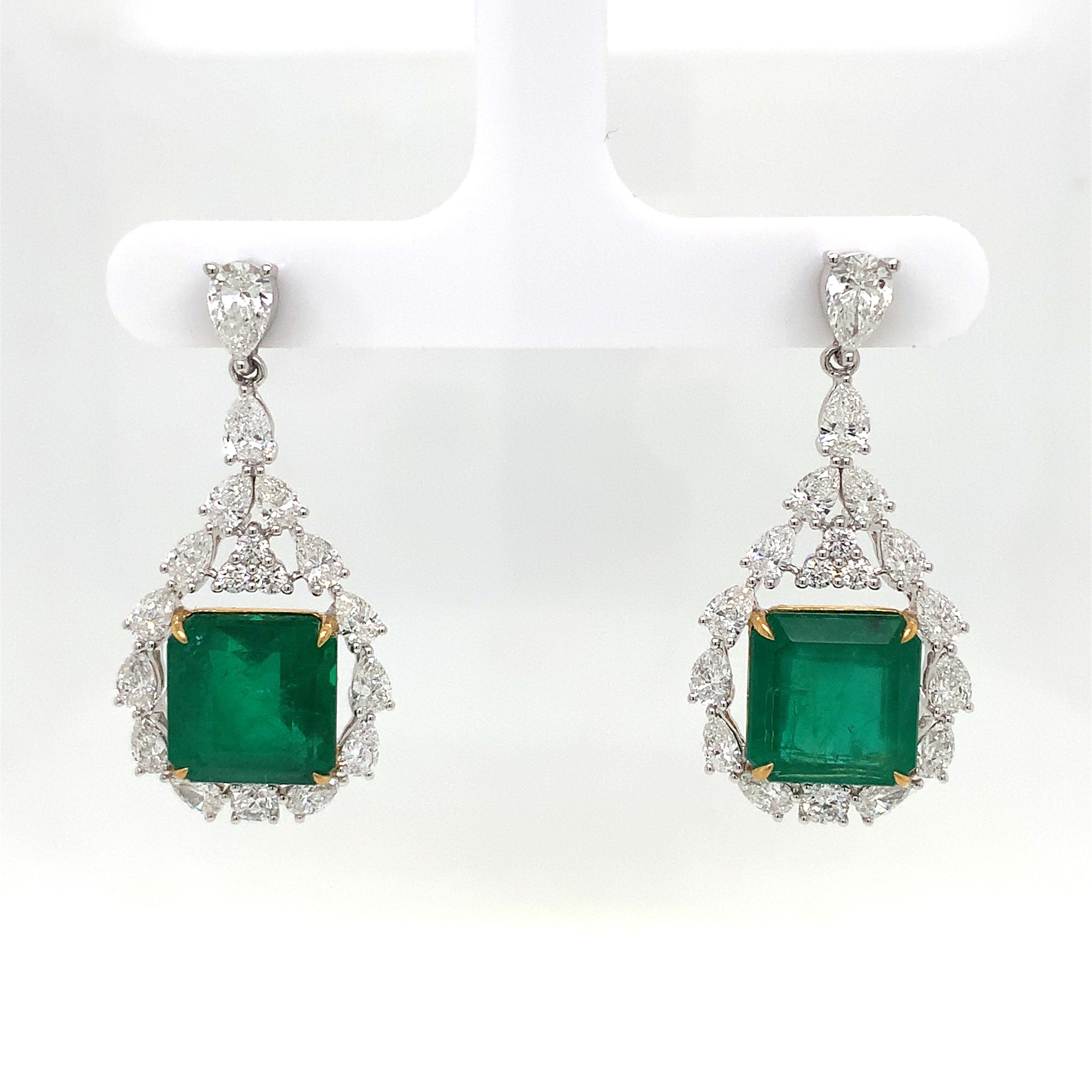 EMERALD EARRINGS