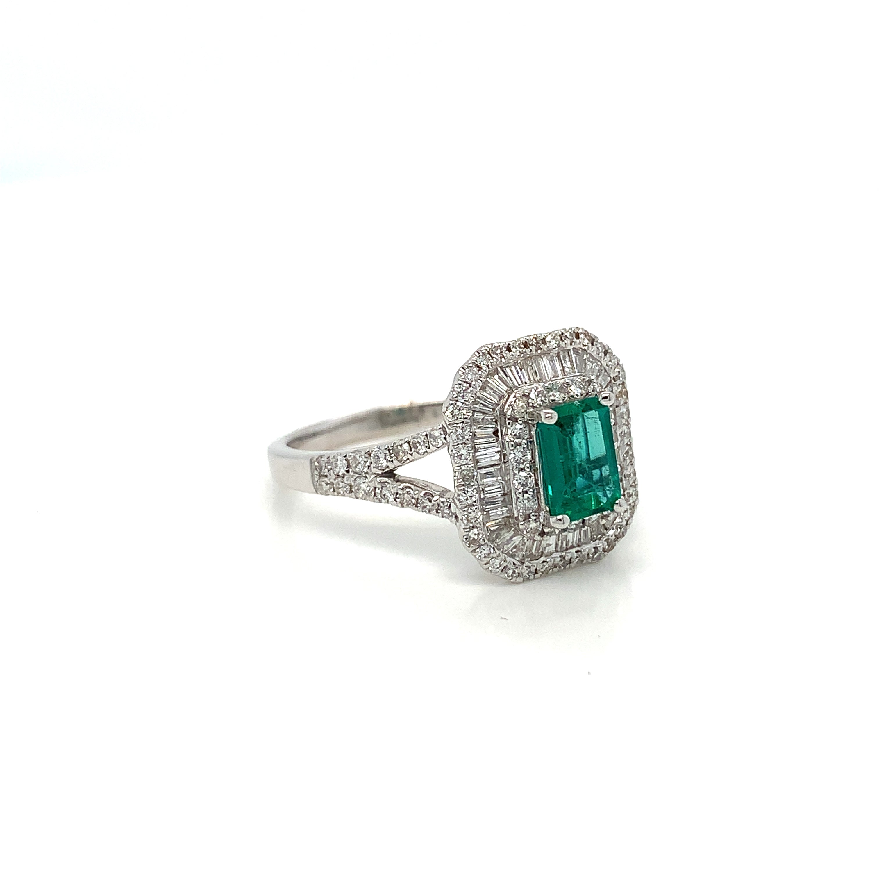 EMERALD RING