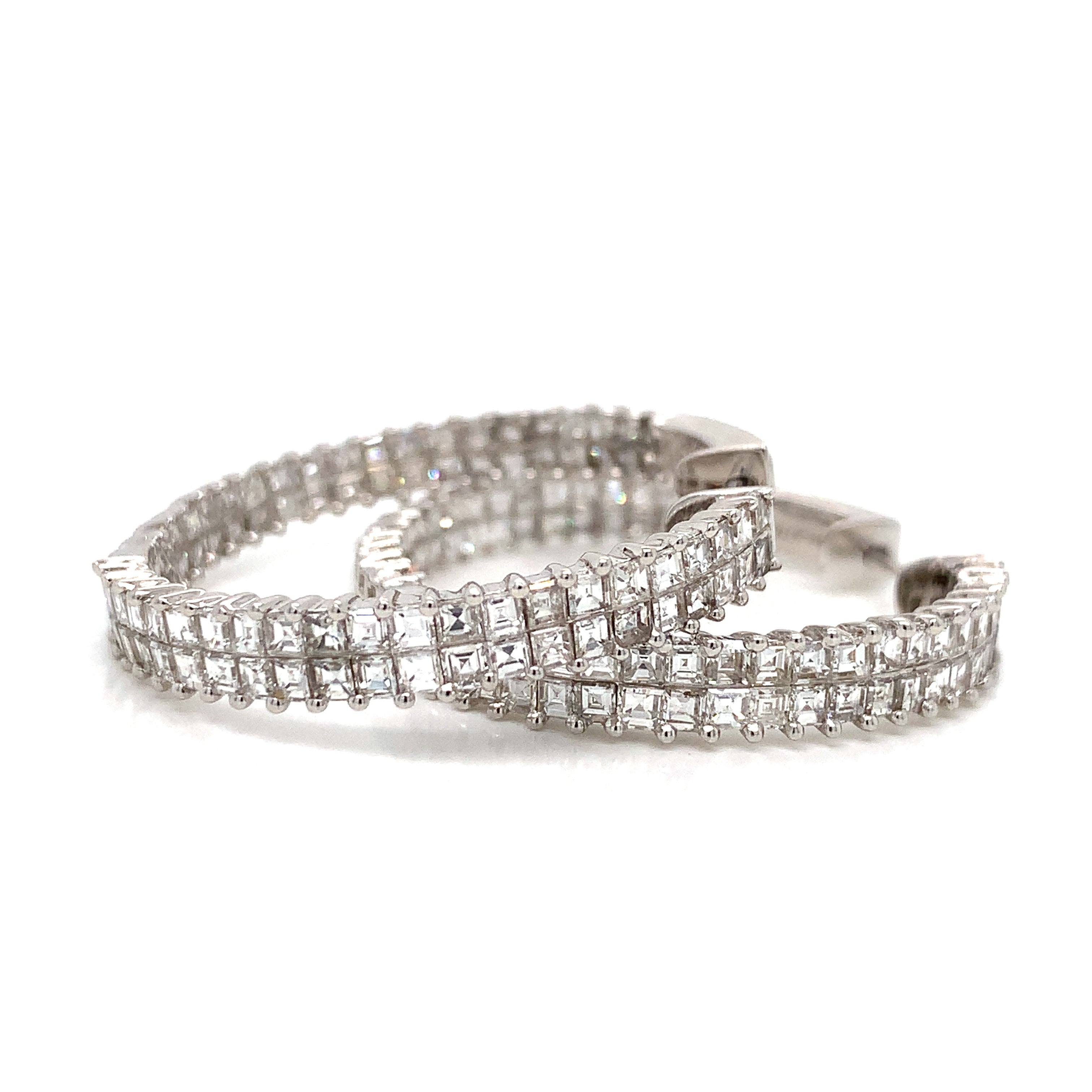 DIAMOND SQUARE HOOPS
