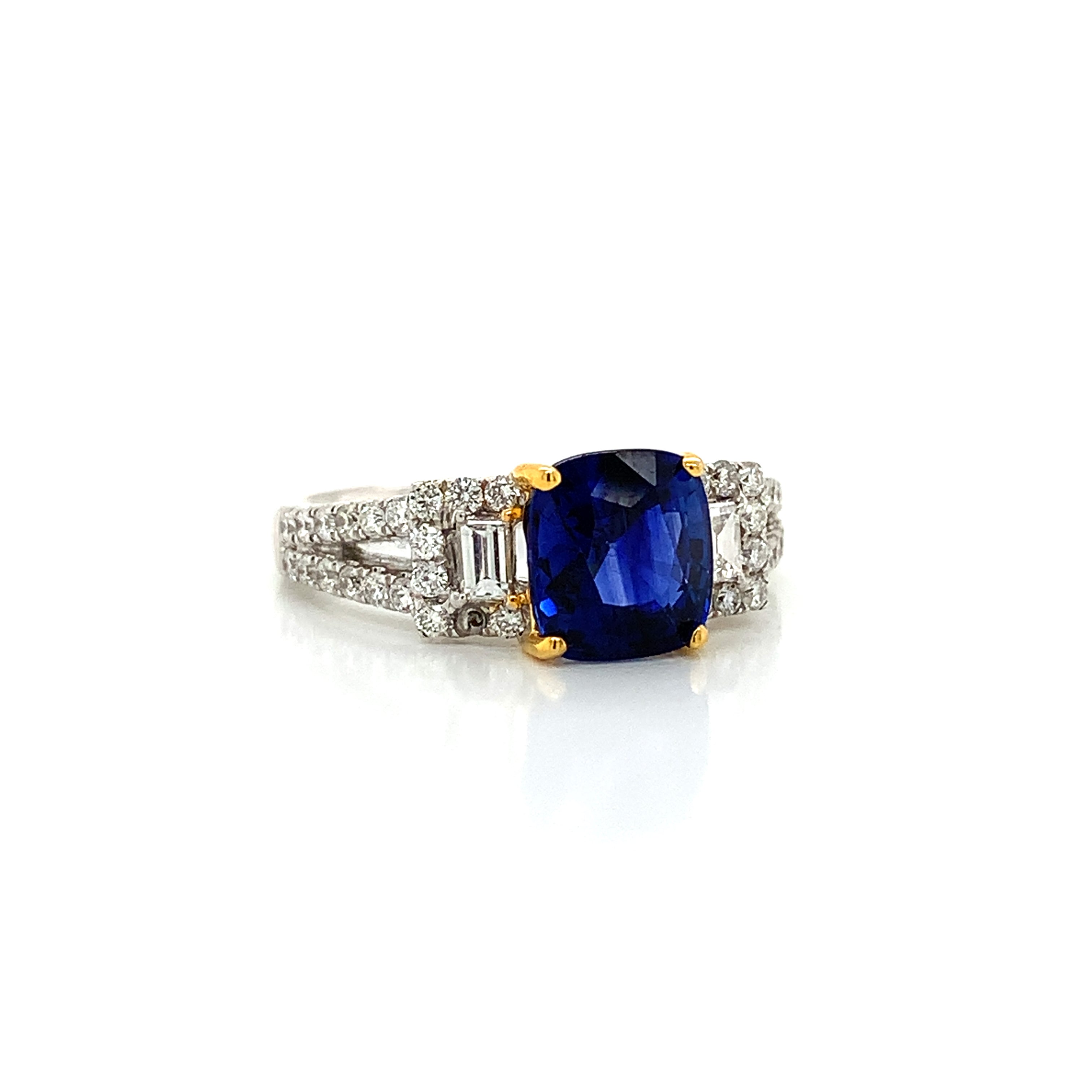 White Gold Ring with Sapphire Stones
