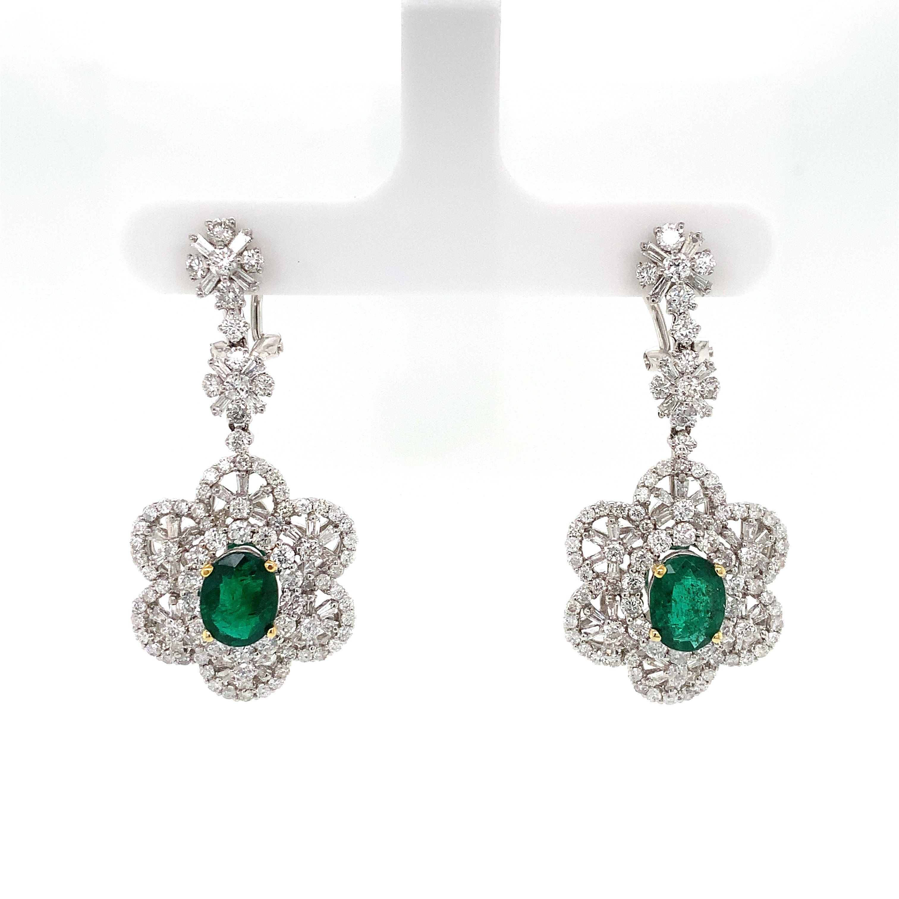EMERALD FLOWER EARRINGS