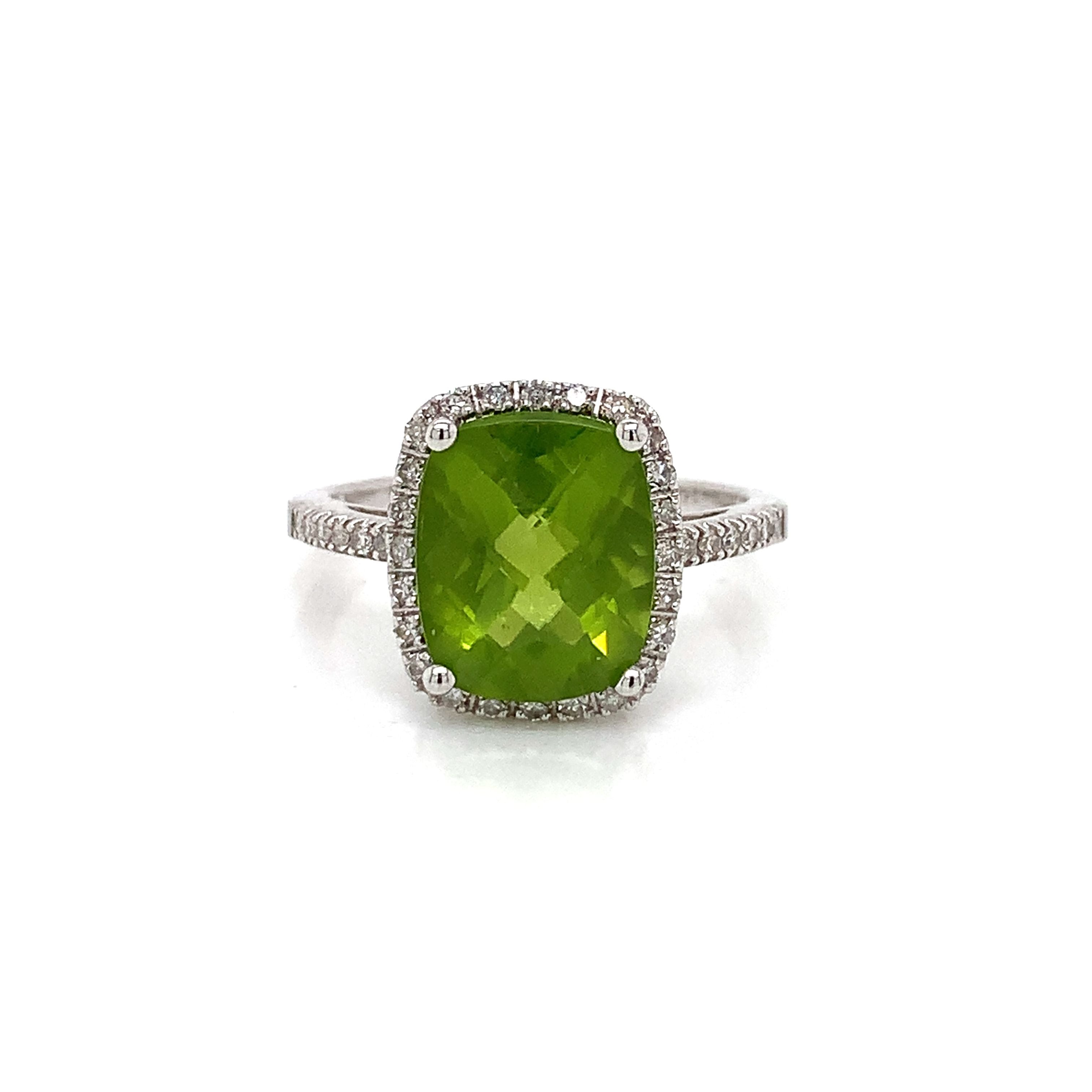 PERIDOT CLASSIC RING
