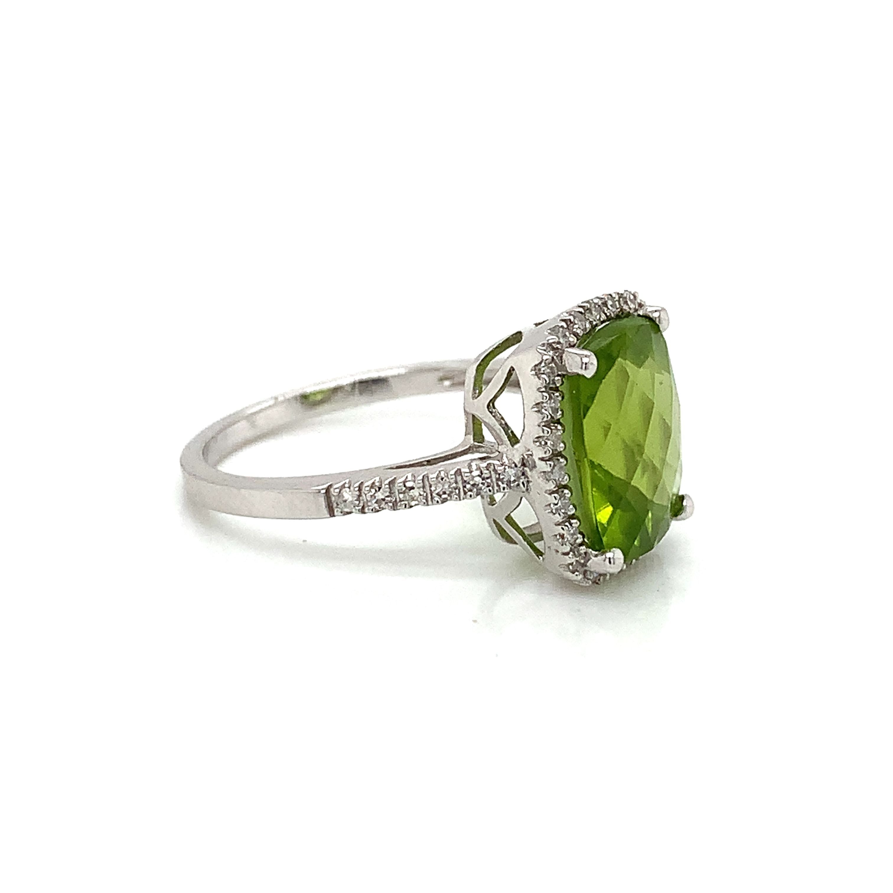 PERIDOT CLASSIC RING