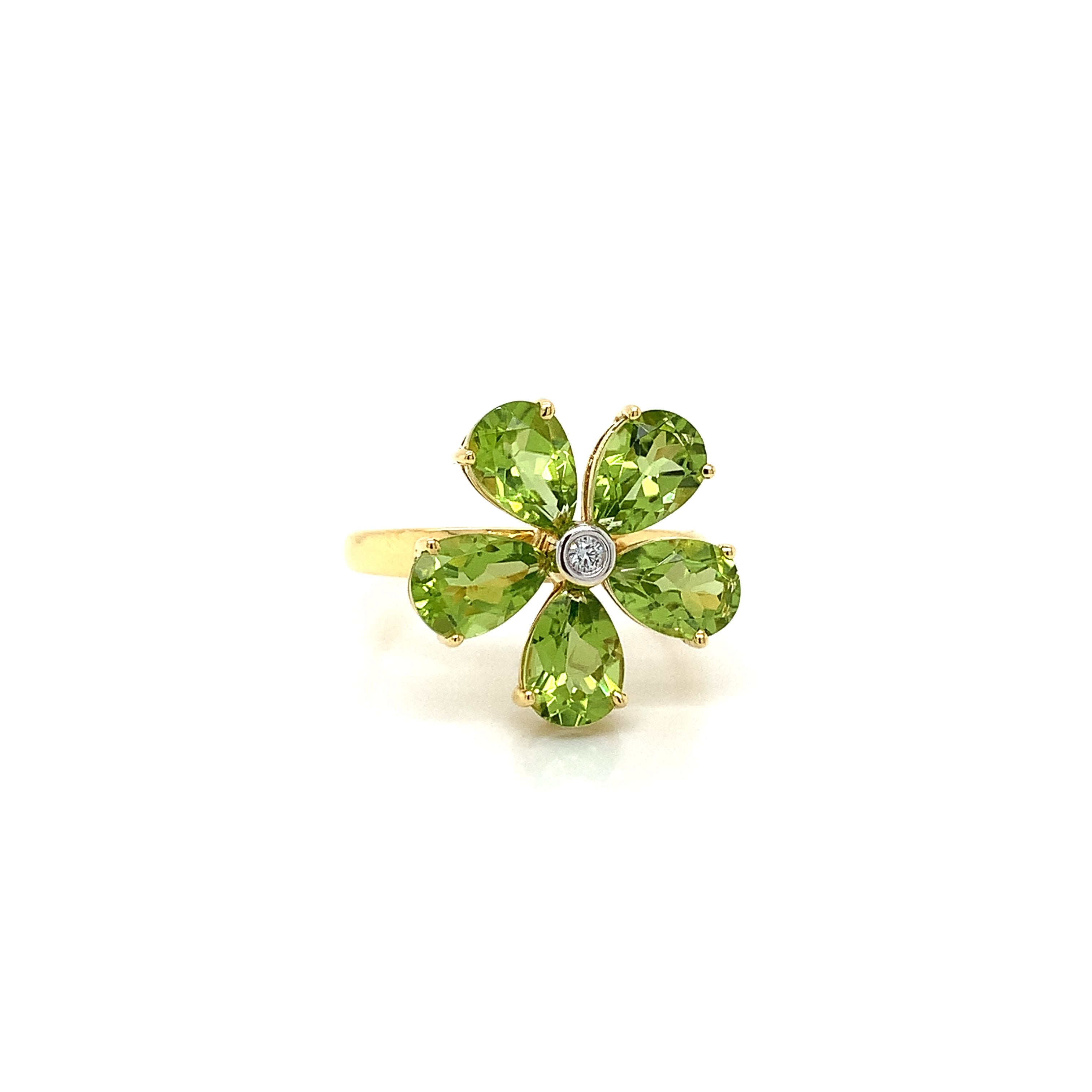 PERIDOT FLOWER RING