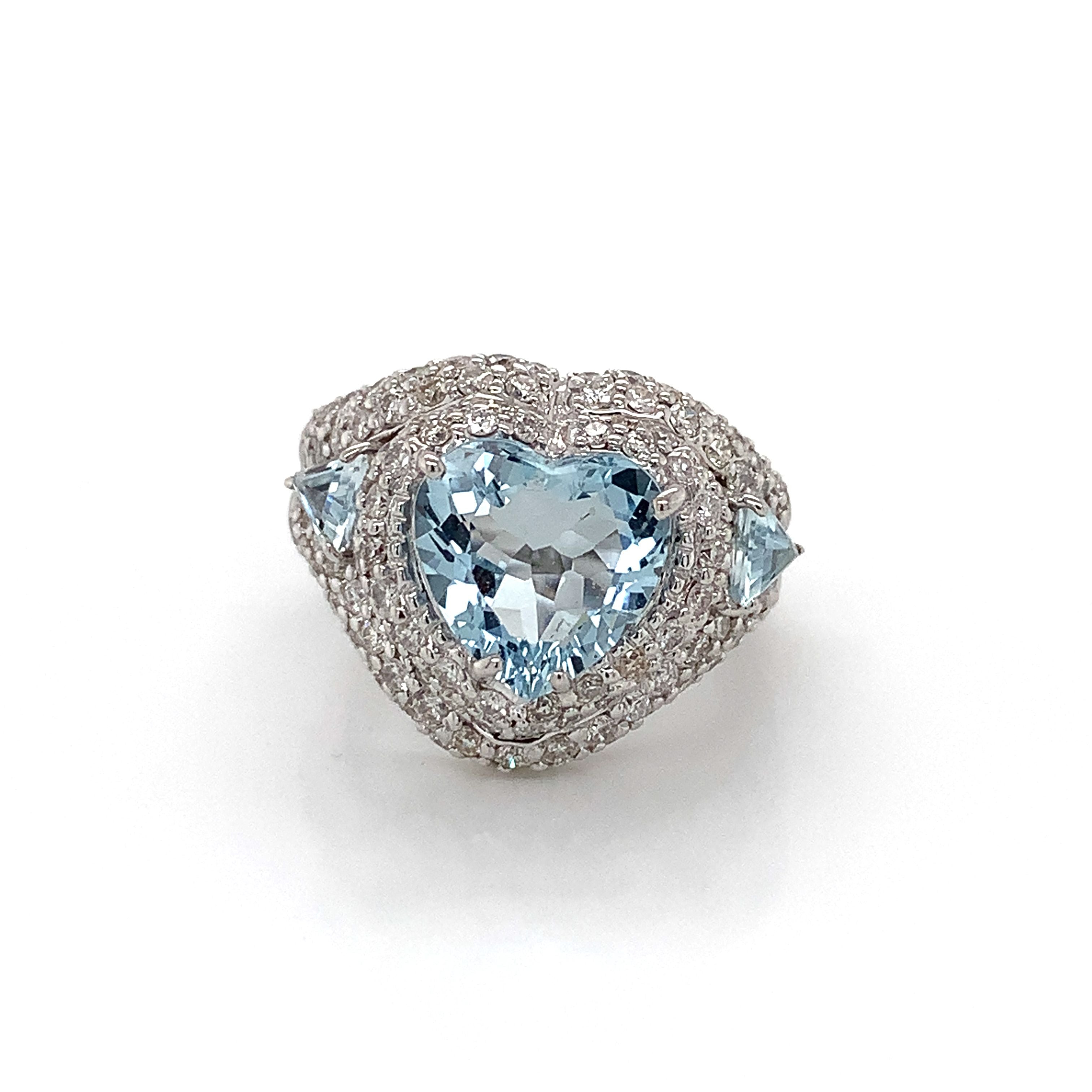 White Gold Ring with Aquamarine Stones