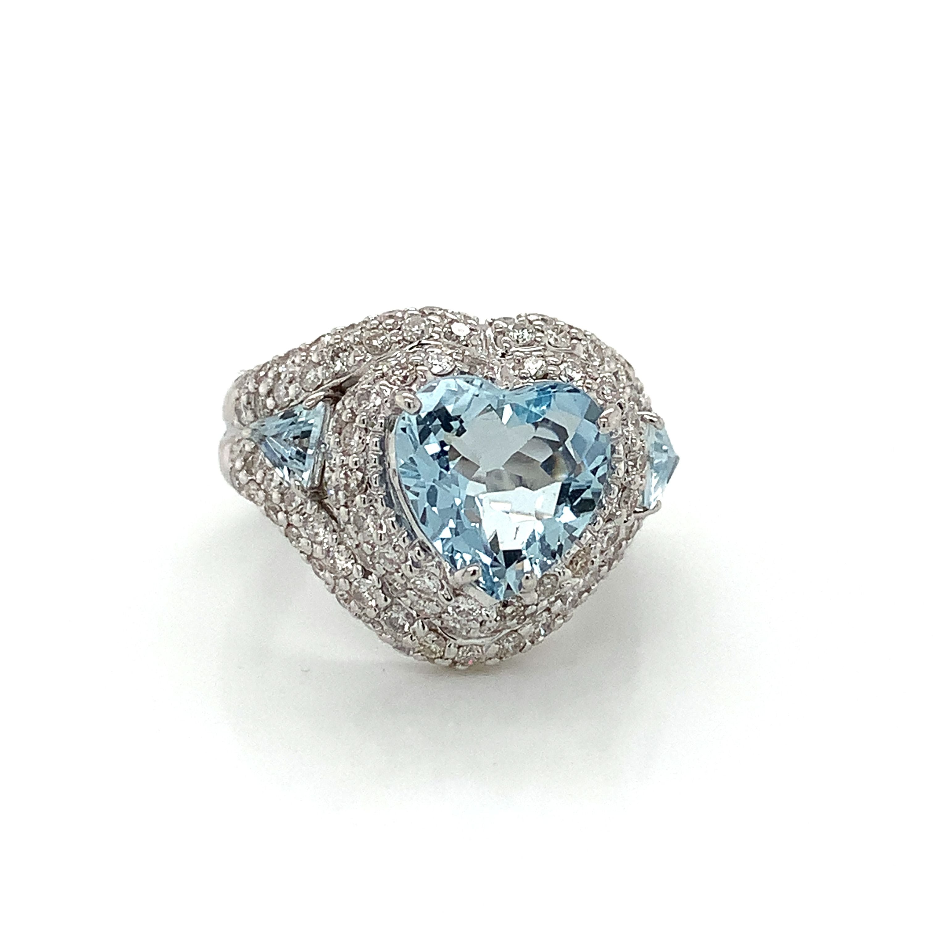 White Gold Ring with Aquamarine Stones