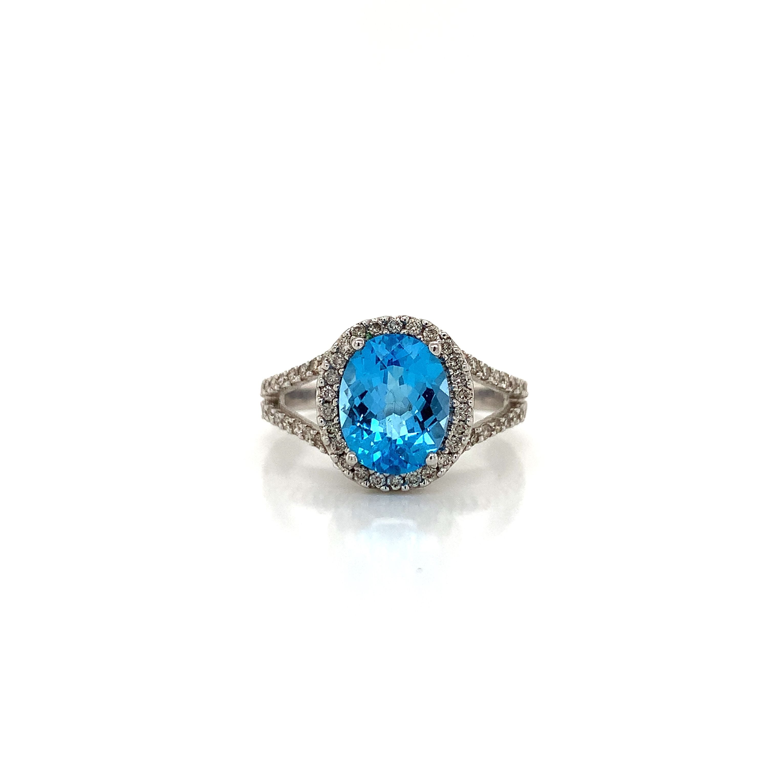 White Gold Ring with Topaz Stones