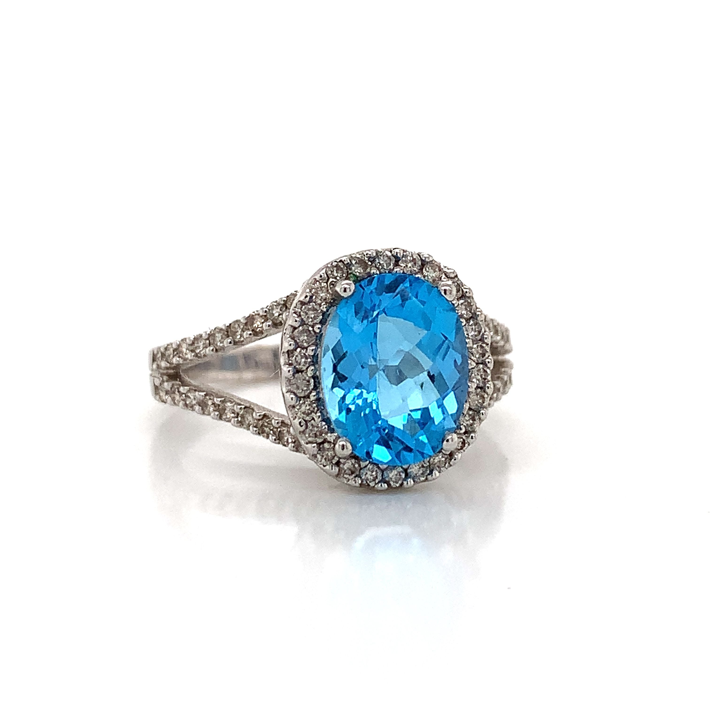 White Gold Ring with Topaz Stones