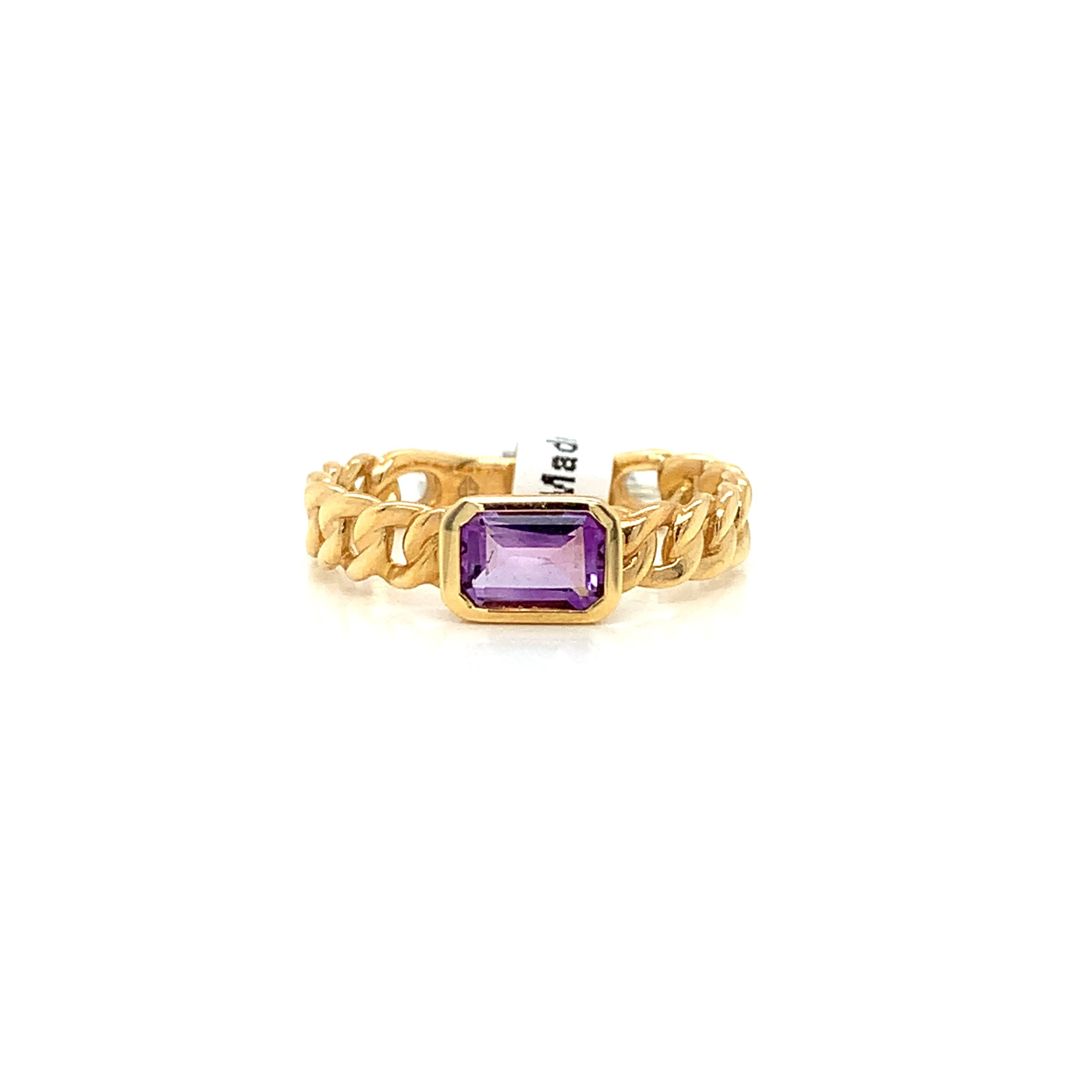 SAPPHIRE CENTER RING