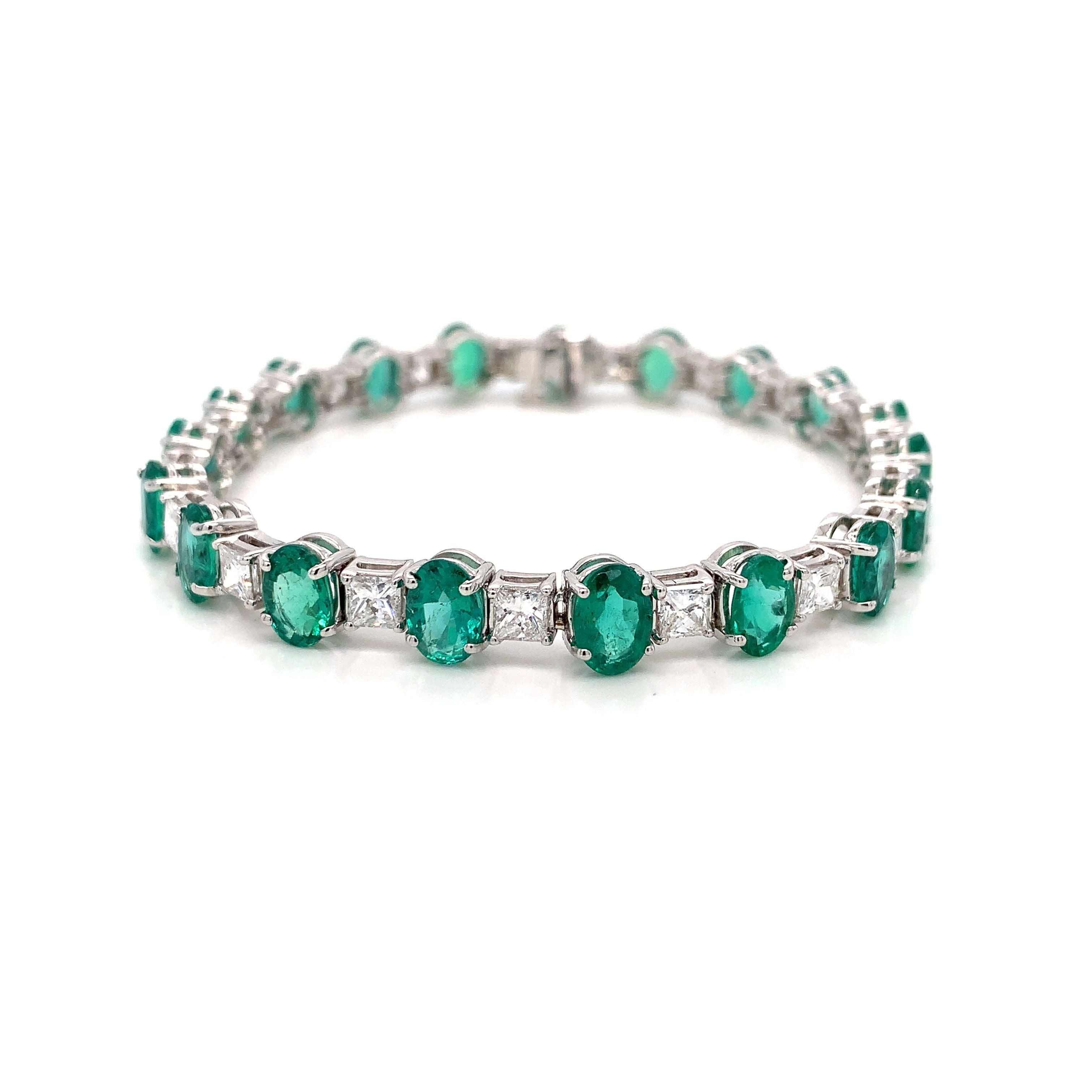 EMERALD OVAL BRACELET