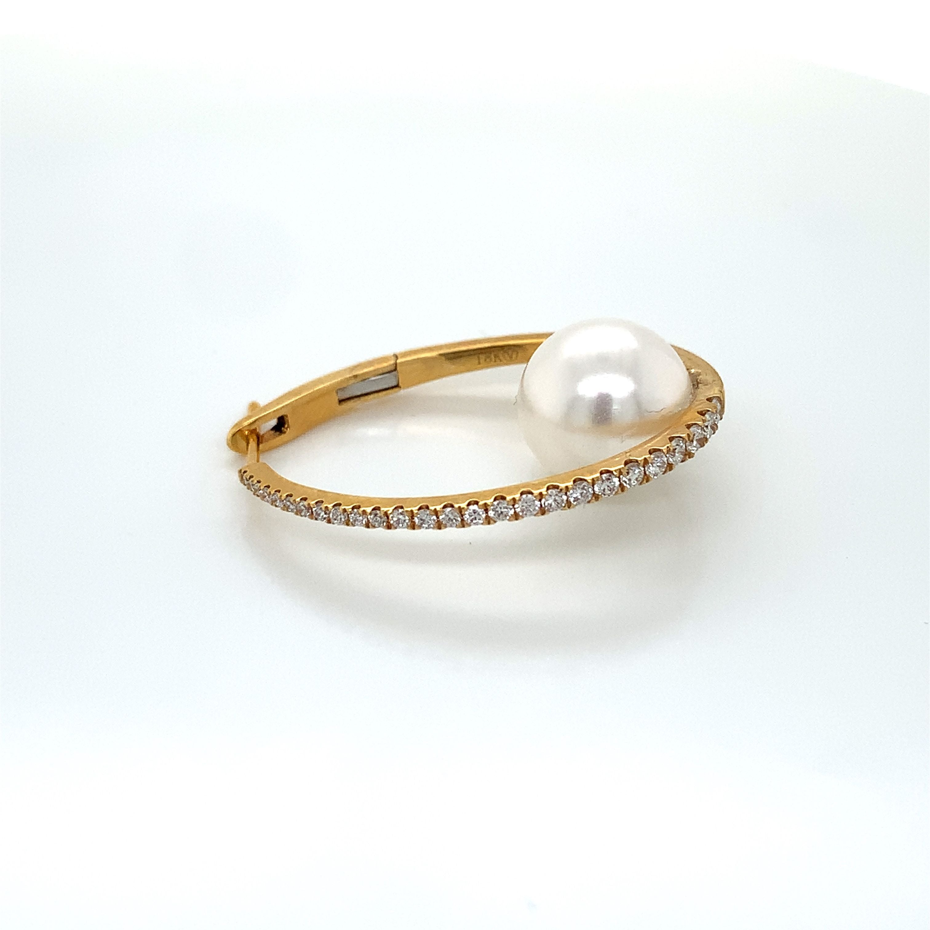 PEARL HOOP EARRINGS