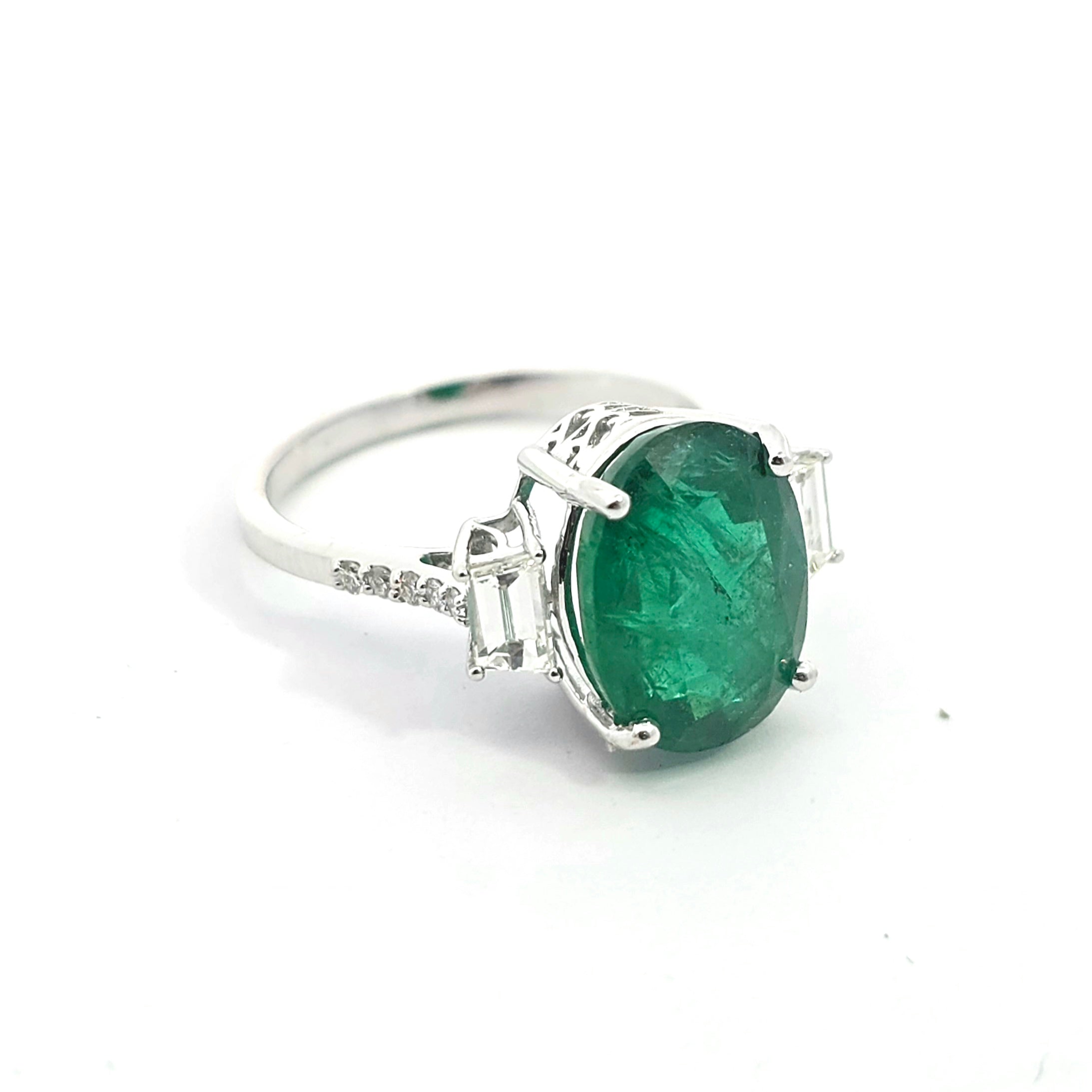 White Gold Ring with Diamond, Emerald Stones