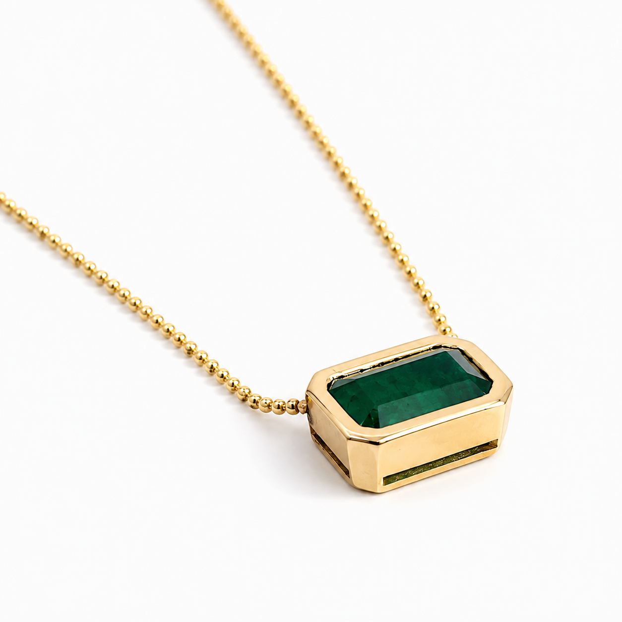 Yellow Gold Emerald Pendant