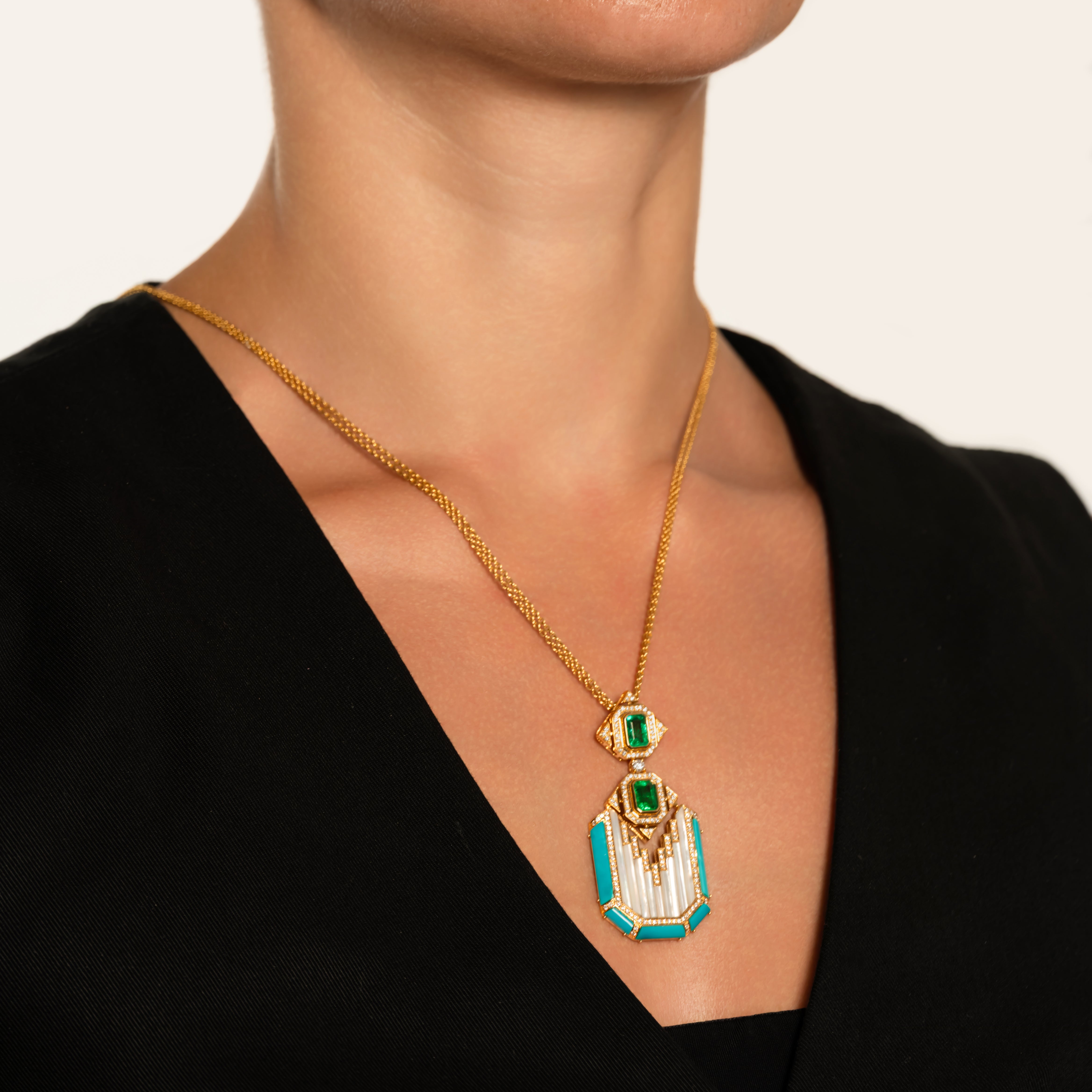 NECKLACE