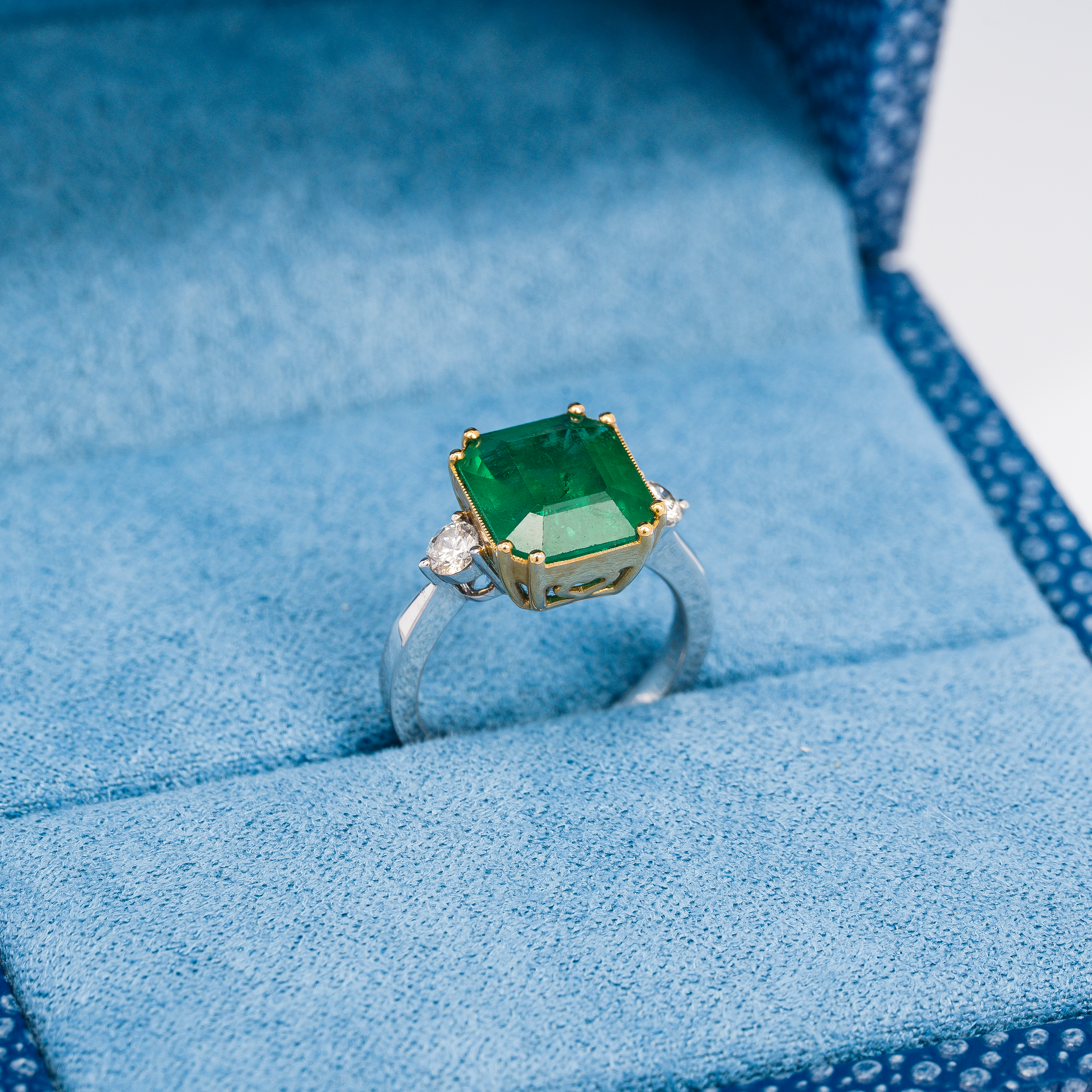 SAPPHIRE RING
