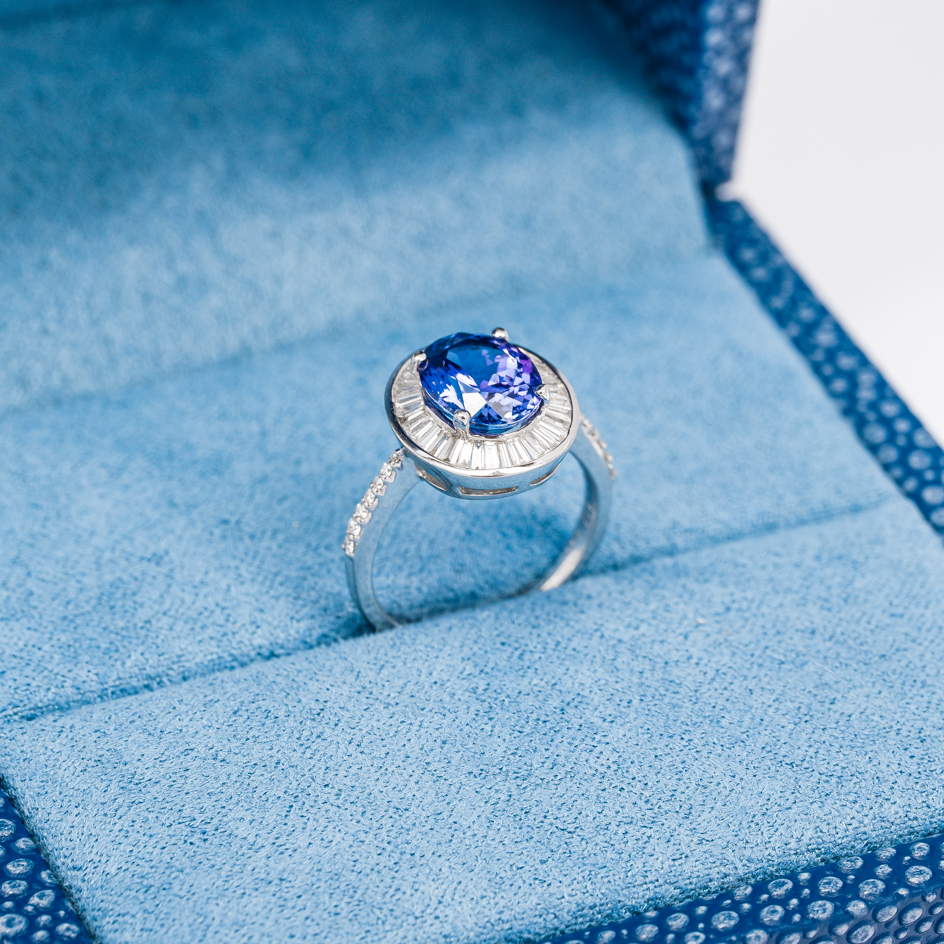 TANZANITE RING