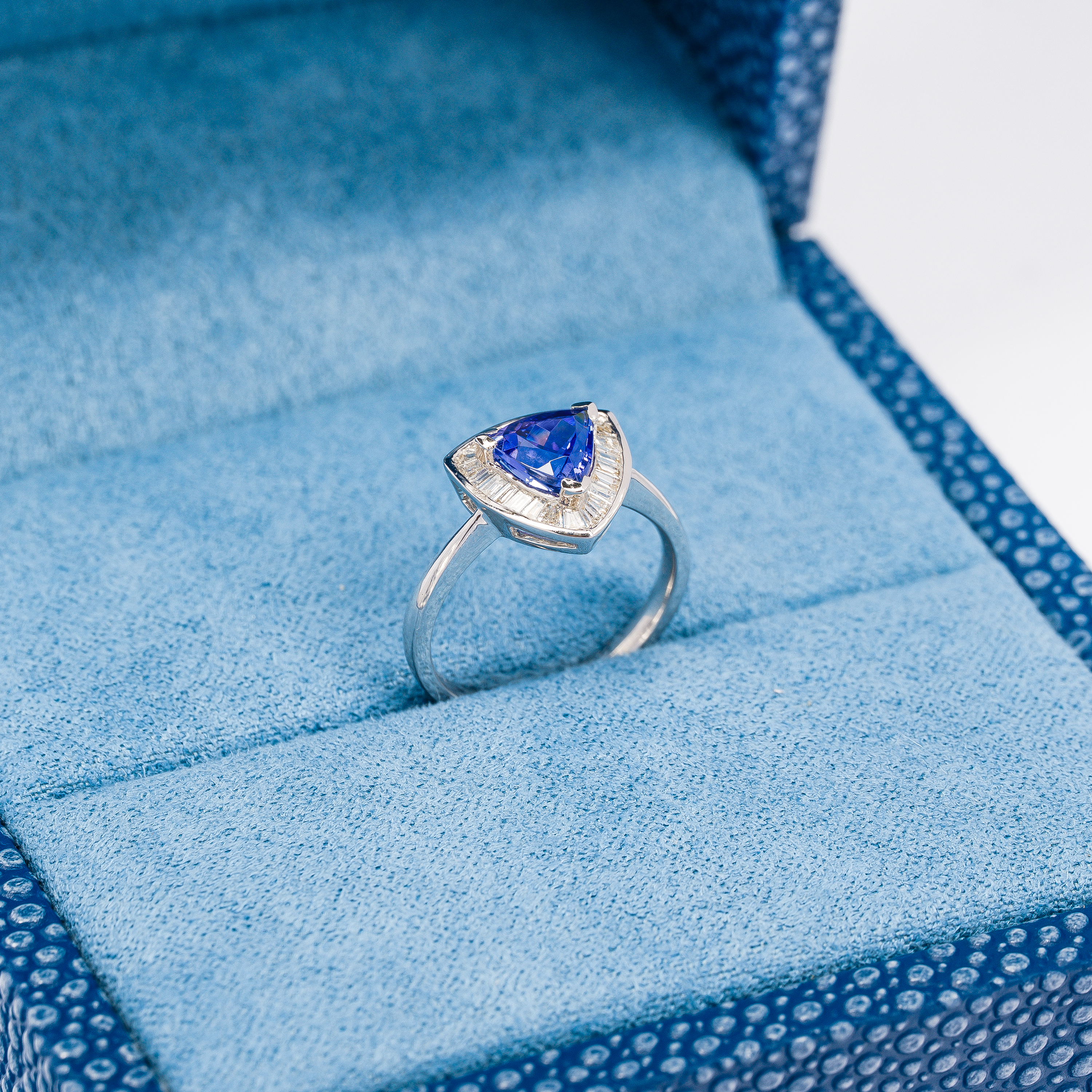 TANZANITE RING
