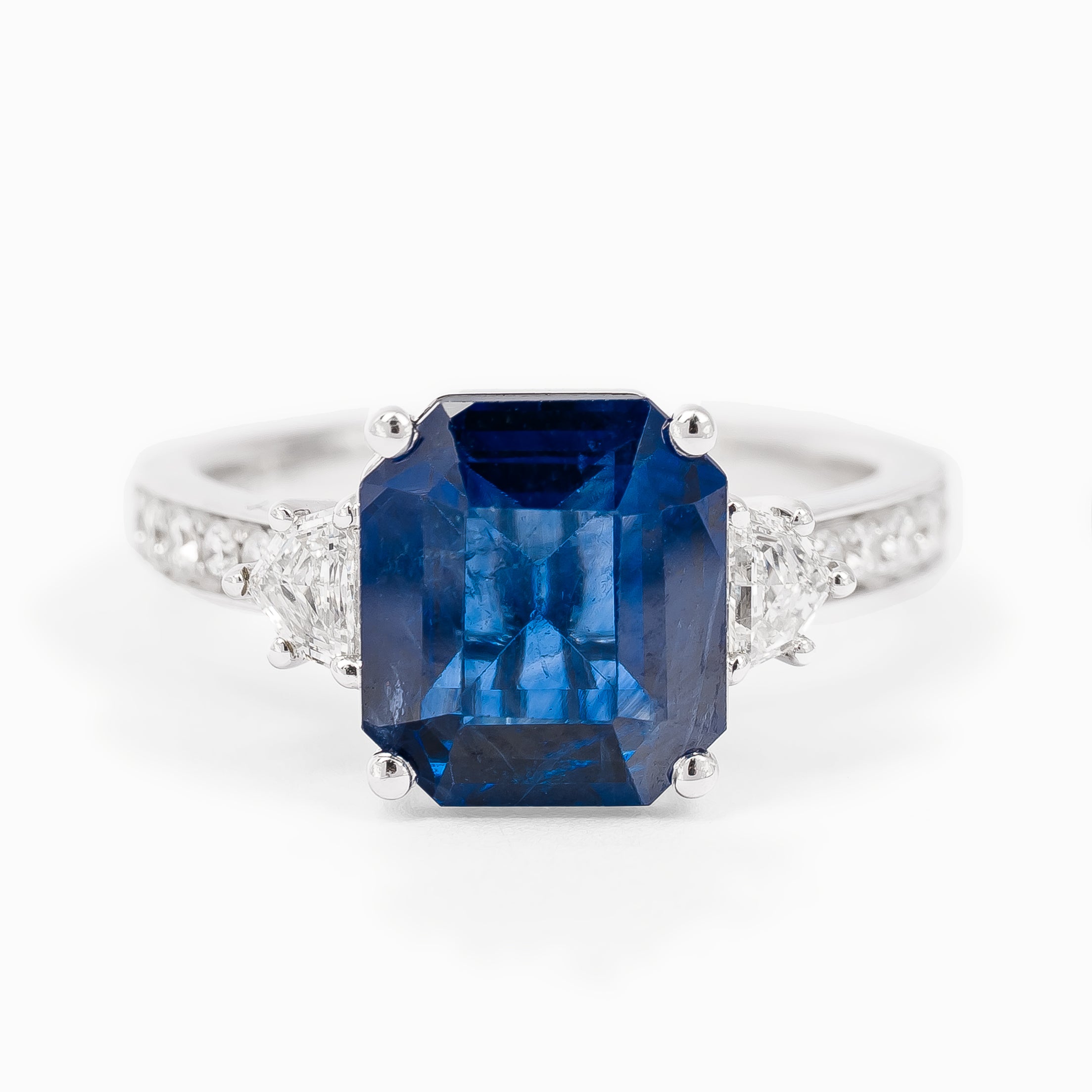 SAPPHIRE RING