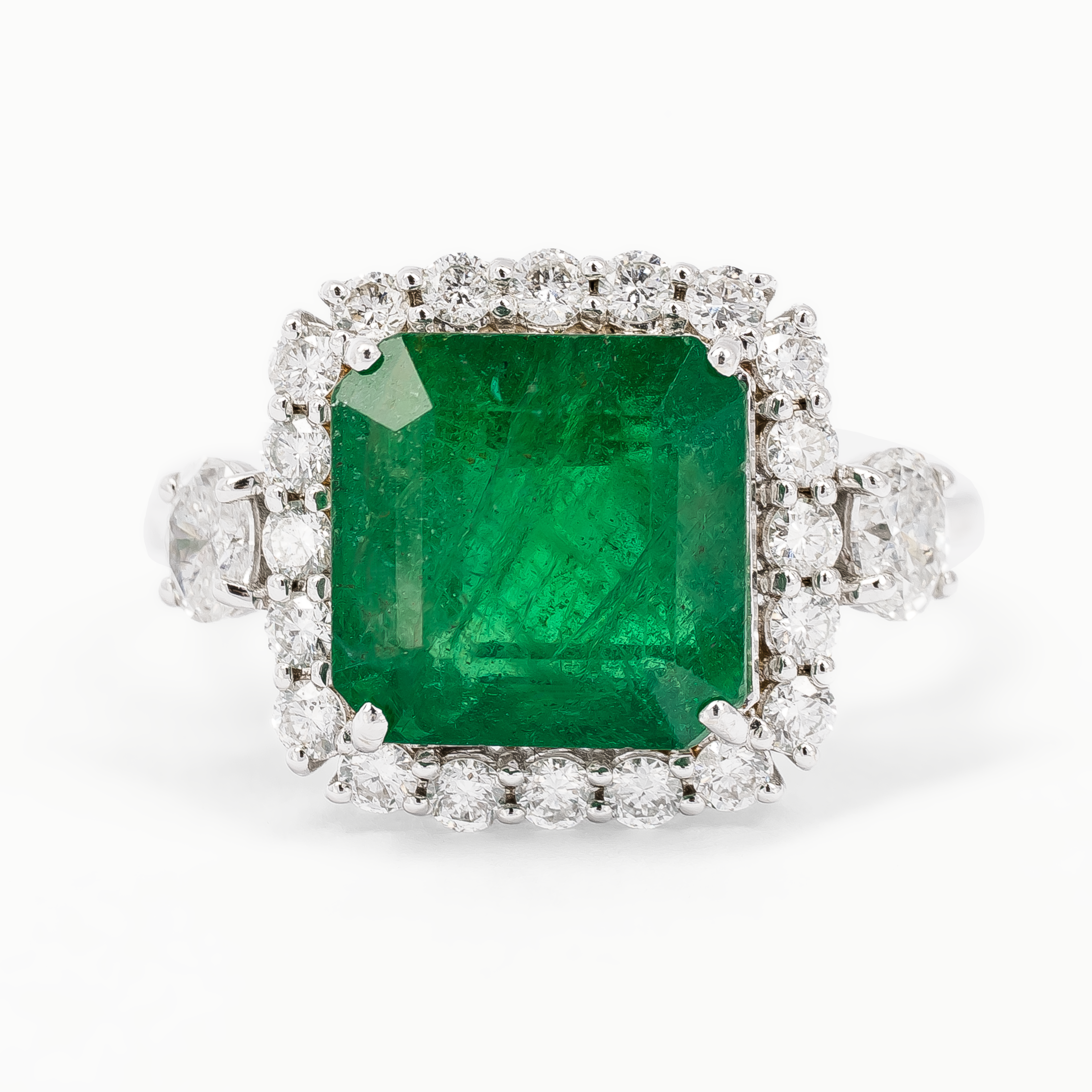 EMERALD AND DIAMOND RING