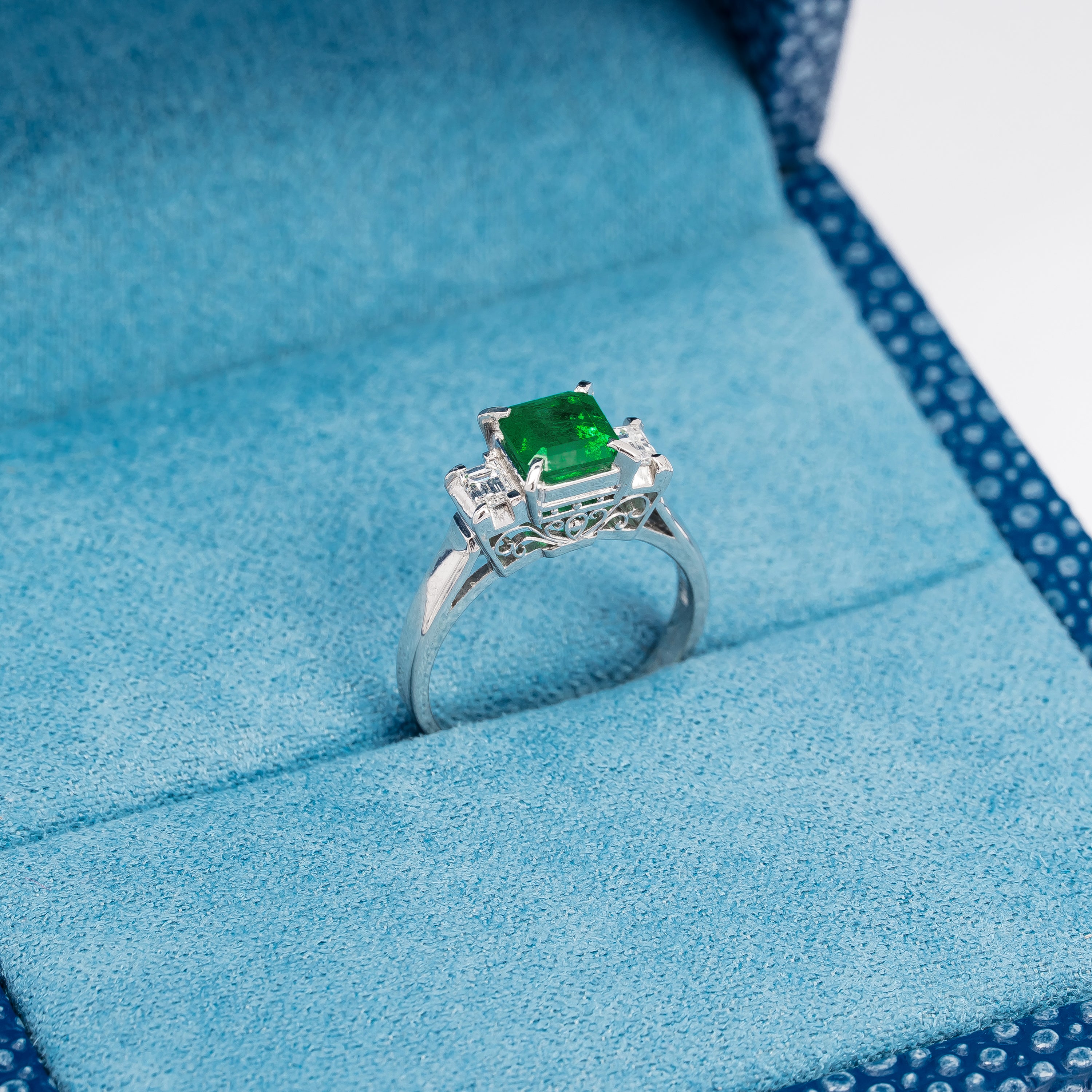 EMERALD RING