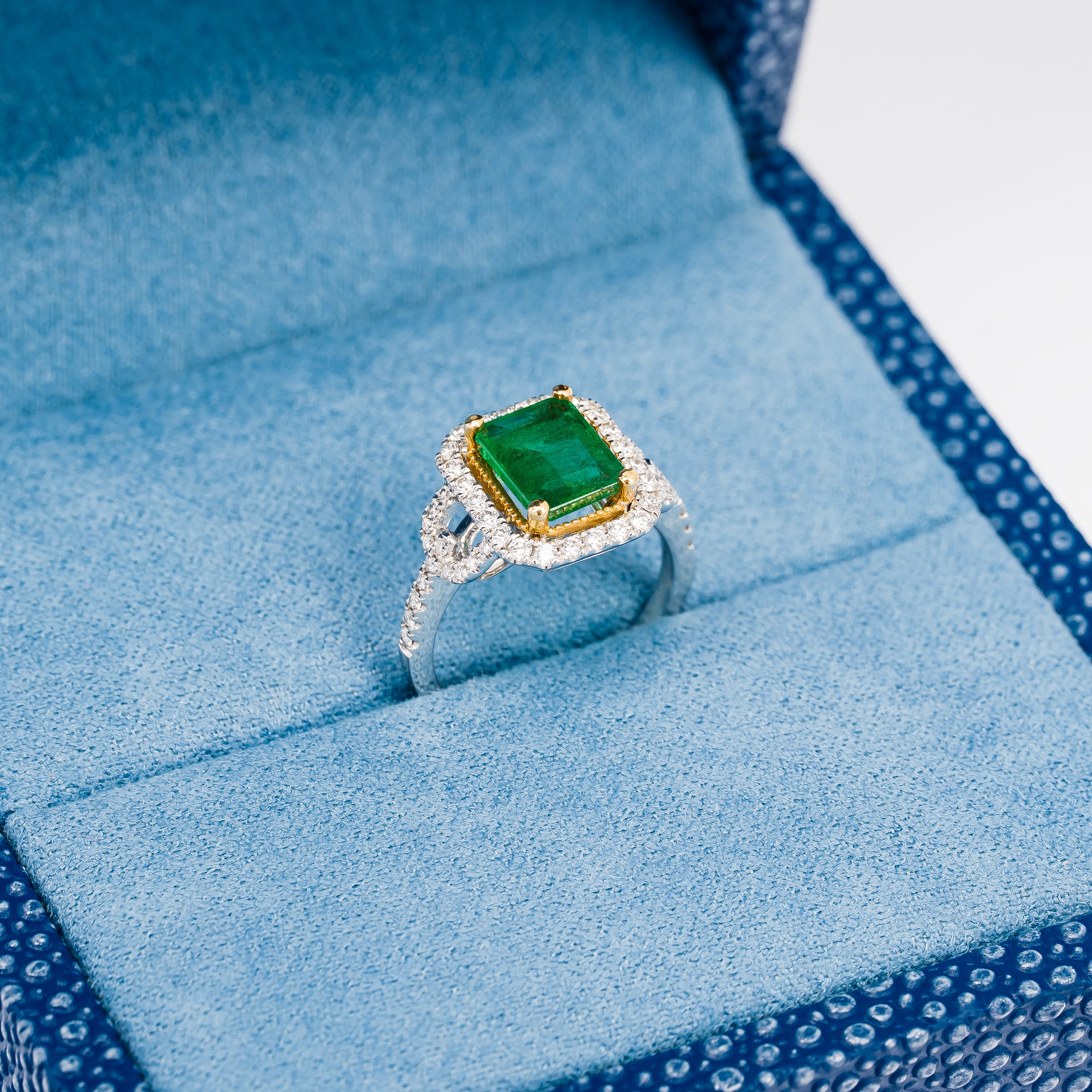 EMERALD RING