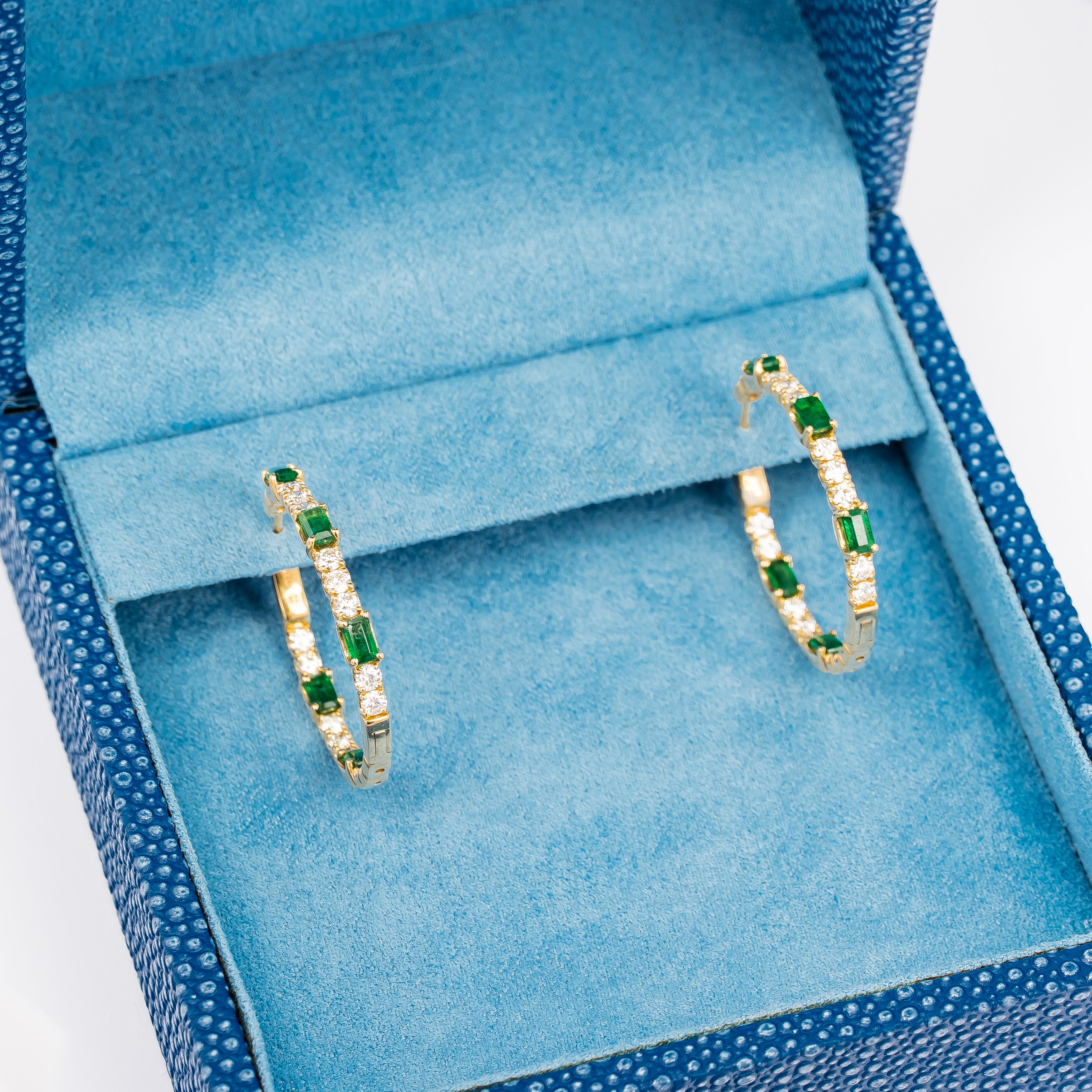 EMERALD EARRINGS