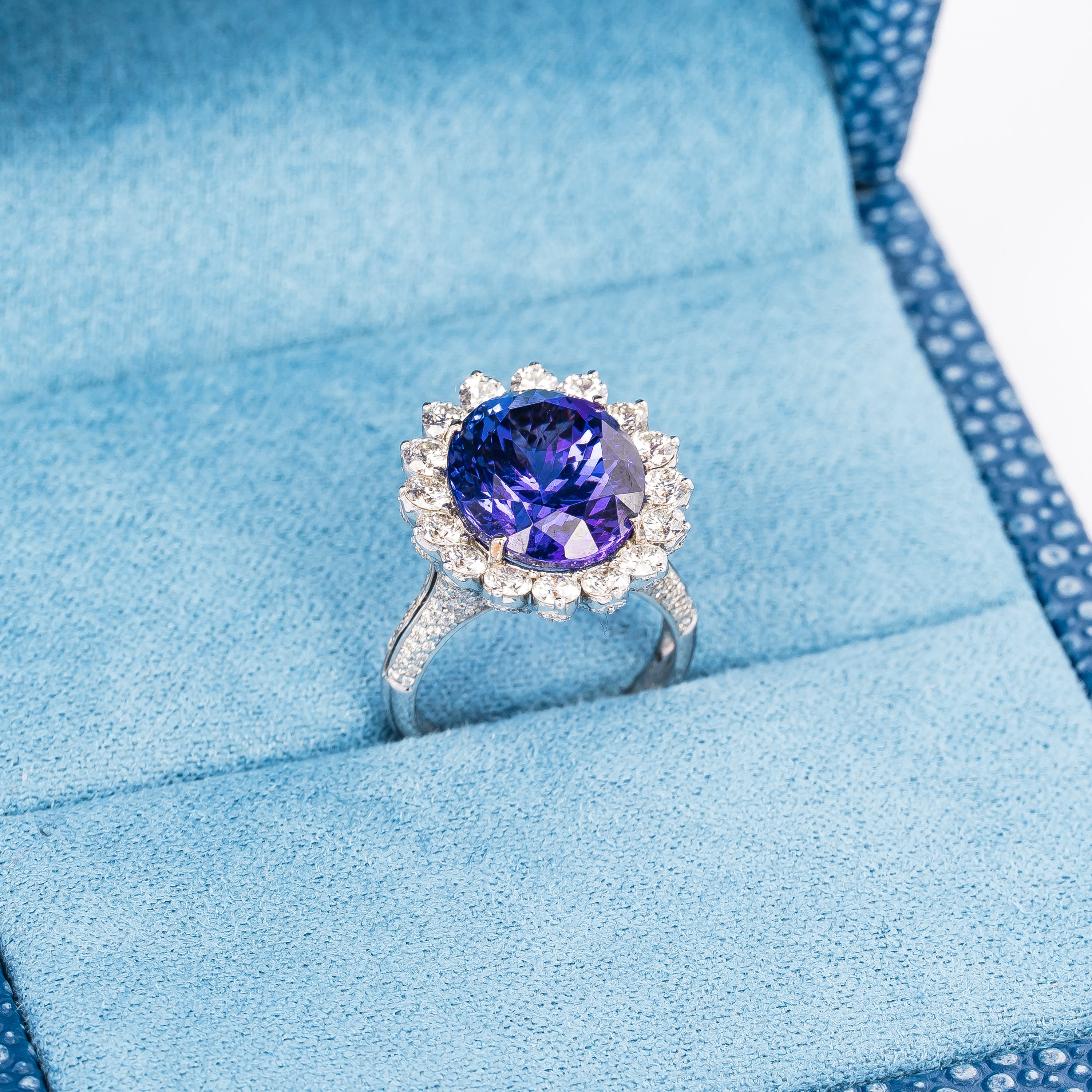 TANZANITE RING