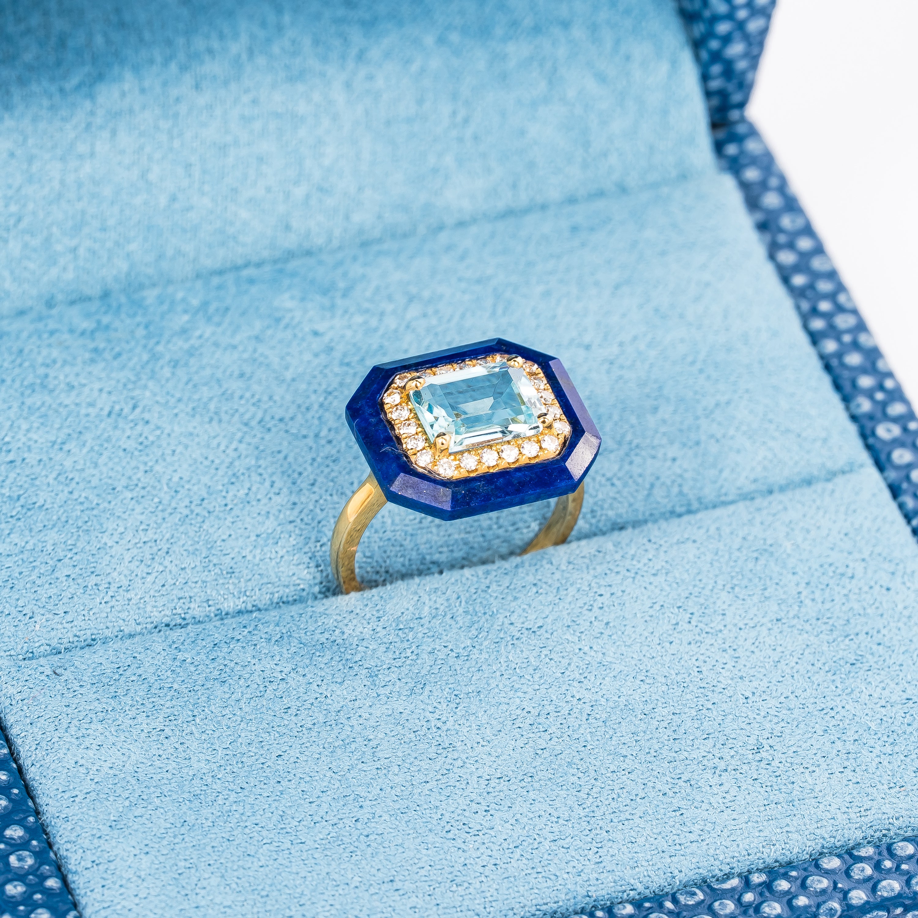 Yellow Gold blue topaz, lapis and diamond ring