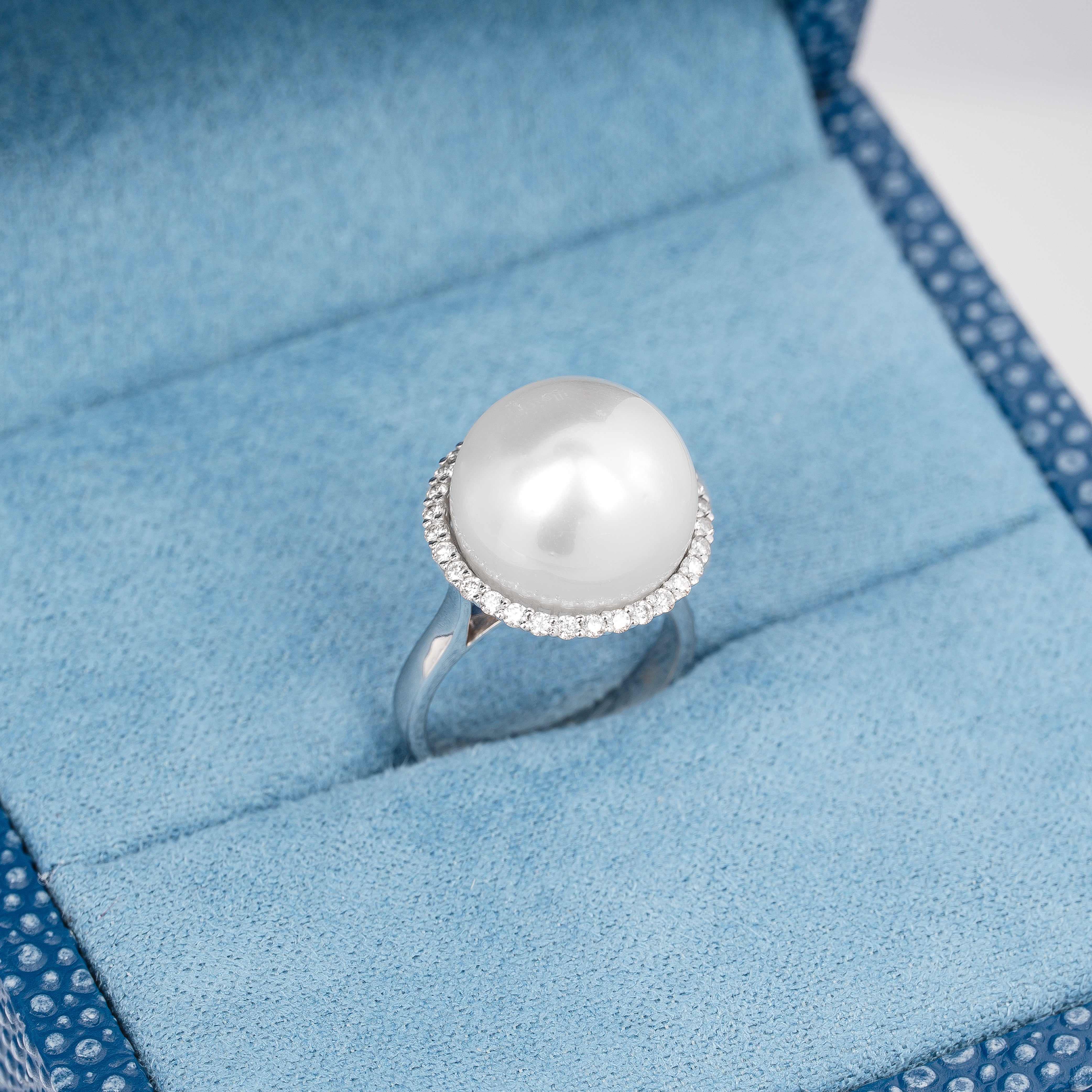 White Gold Ring with Pearl Stones
