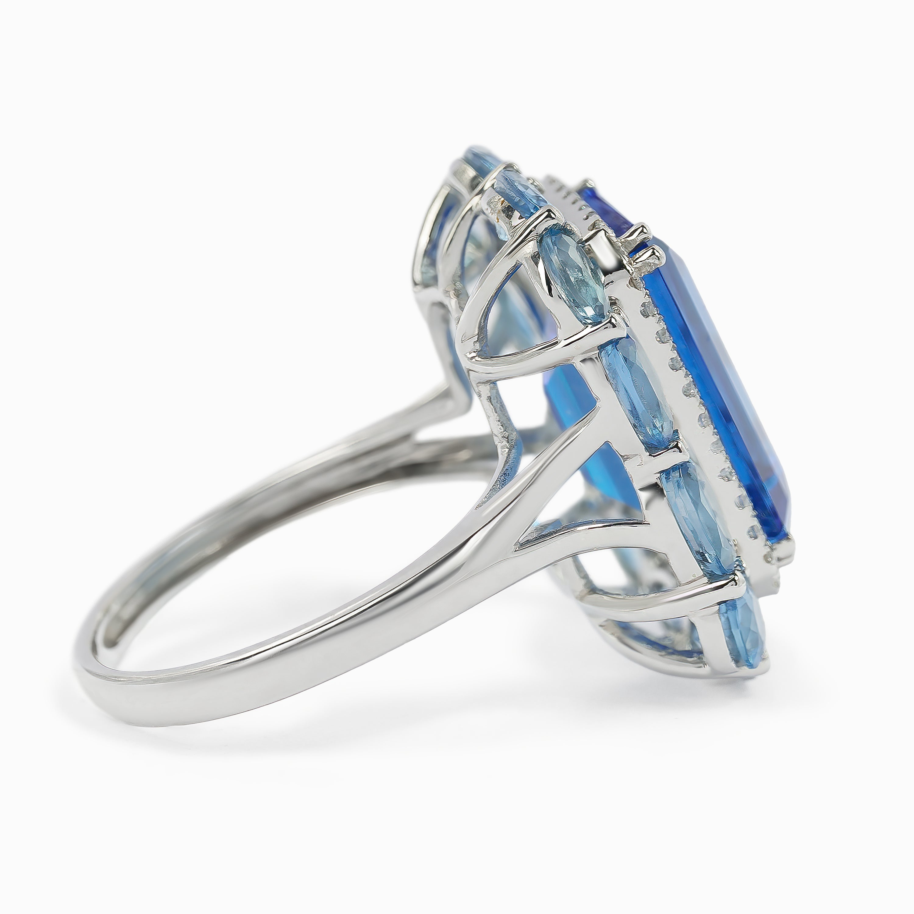 White Gold blue topaz and diamond ring