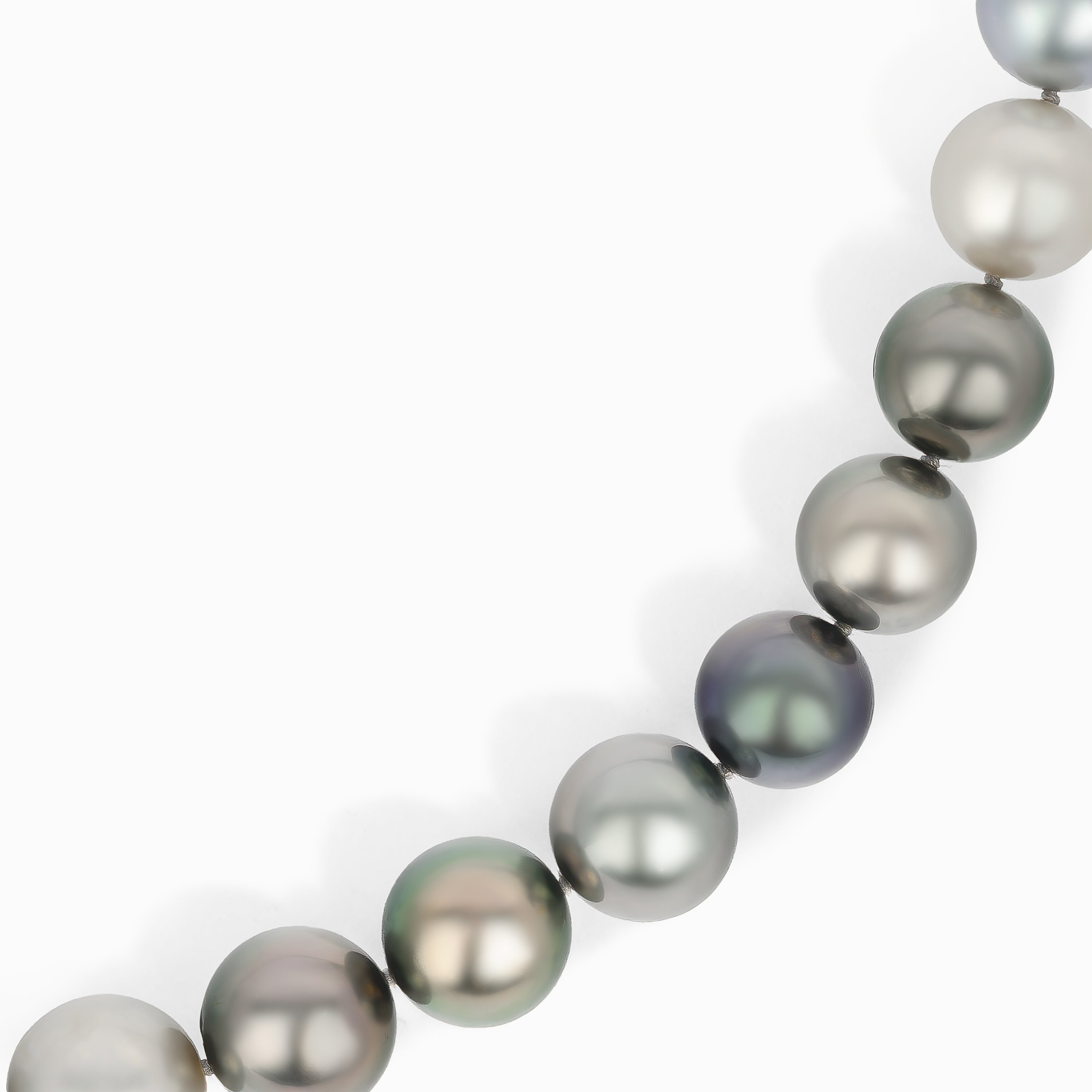 Yellow Gold Necklace with Pearl Stones