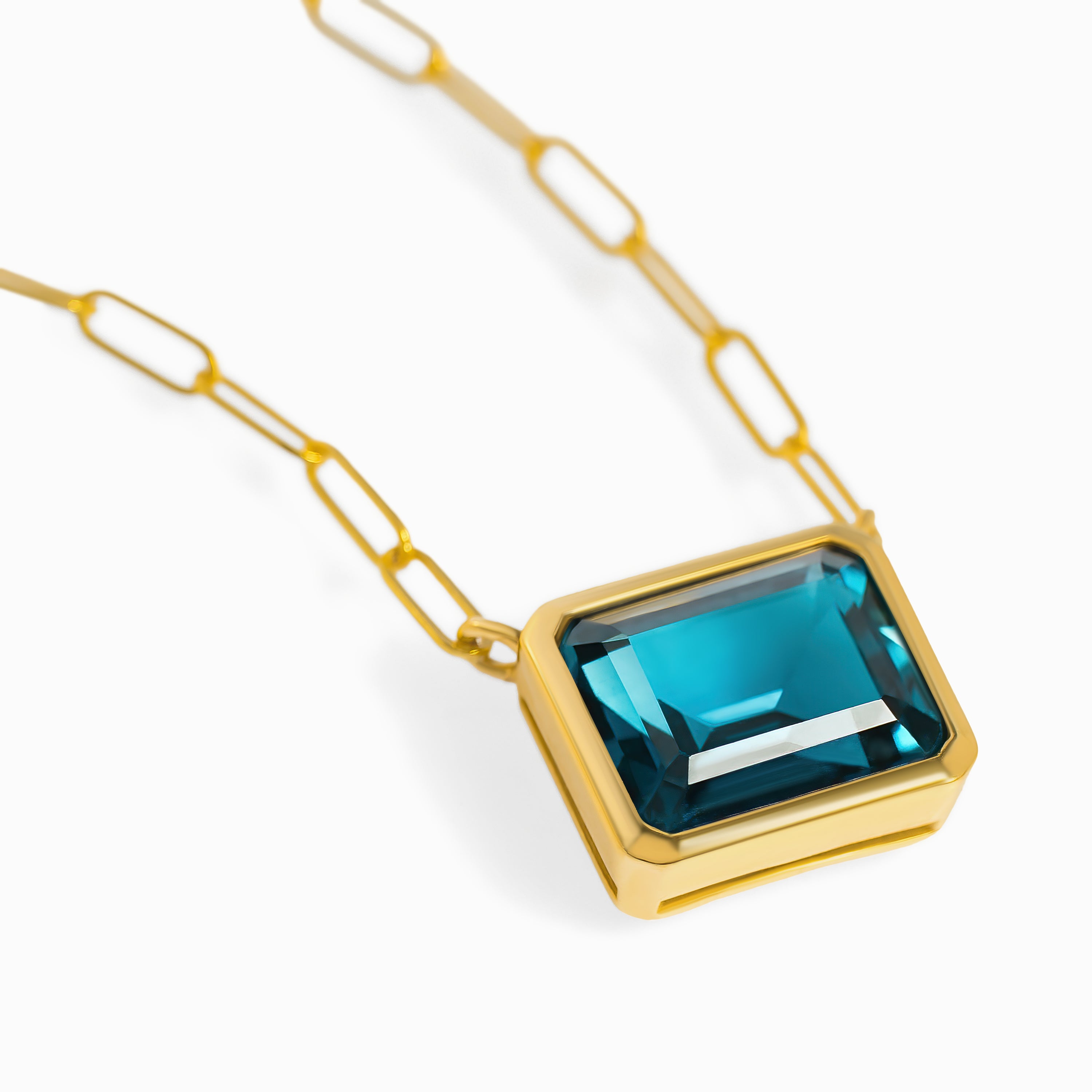 Yellow Gold Chain Pendant Necklace with Topaz Stones