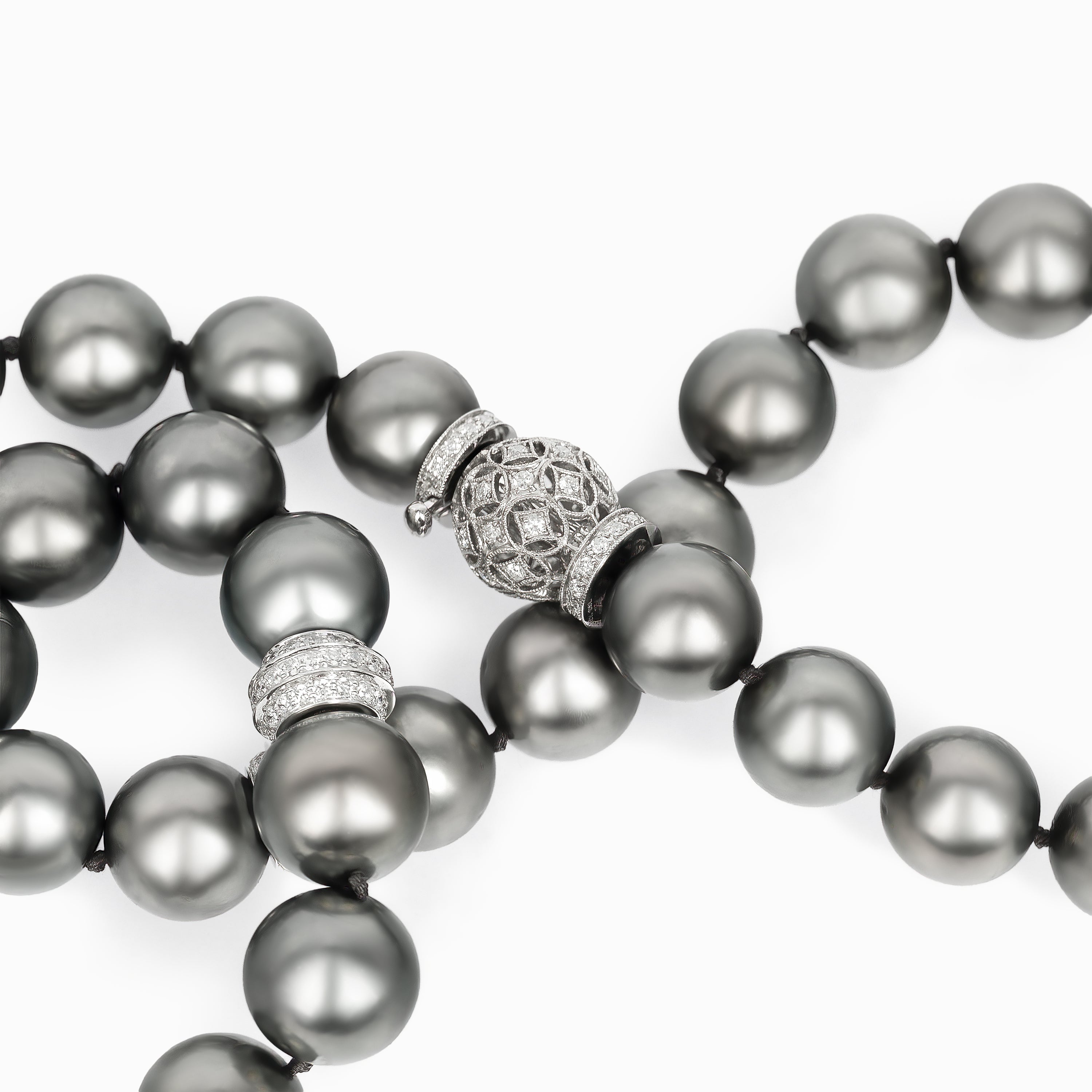 White Gold Necklace with Pearl Stones