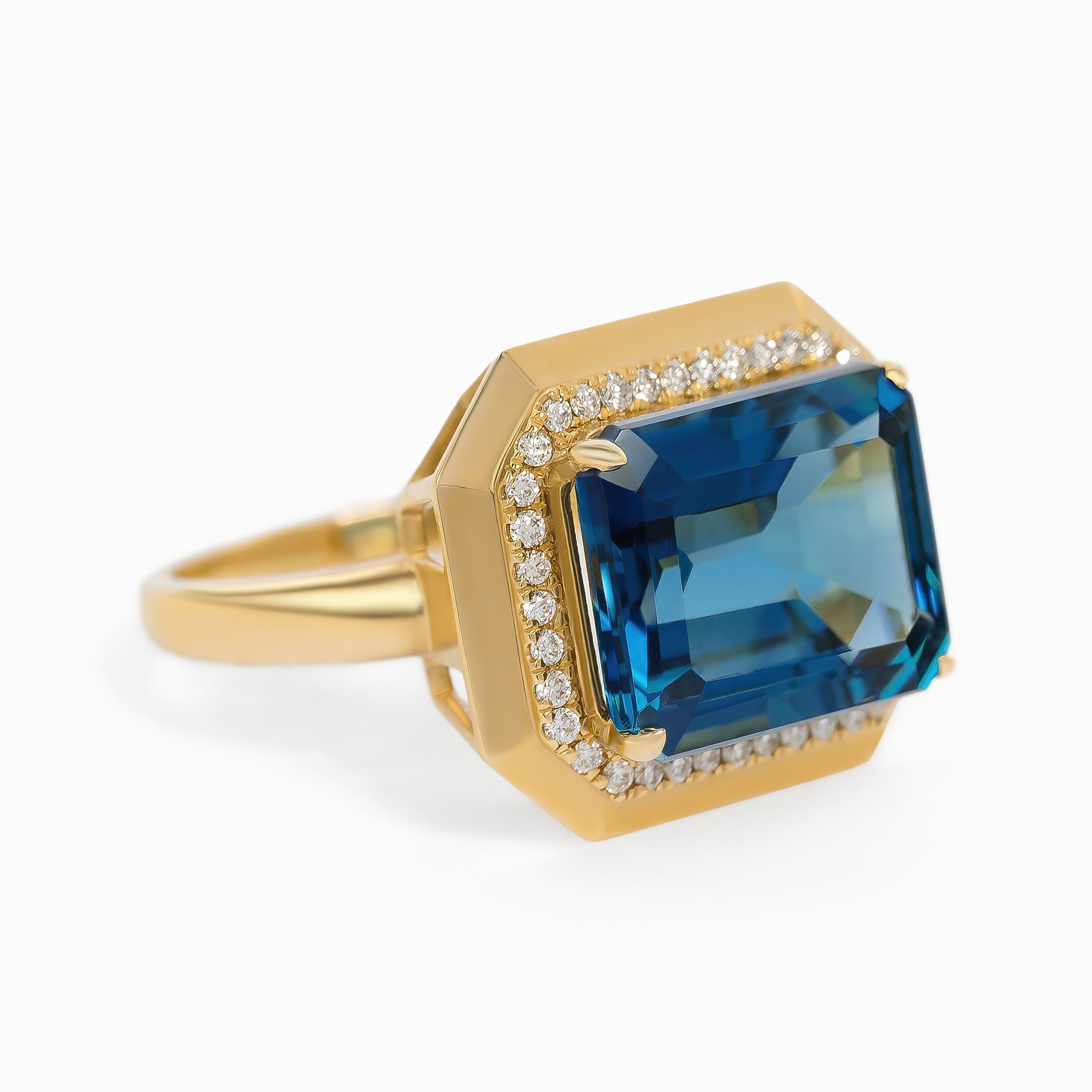 Yellow Gold Ring with Diamond, Topaz Stones