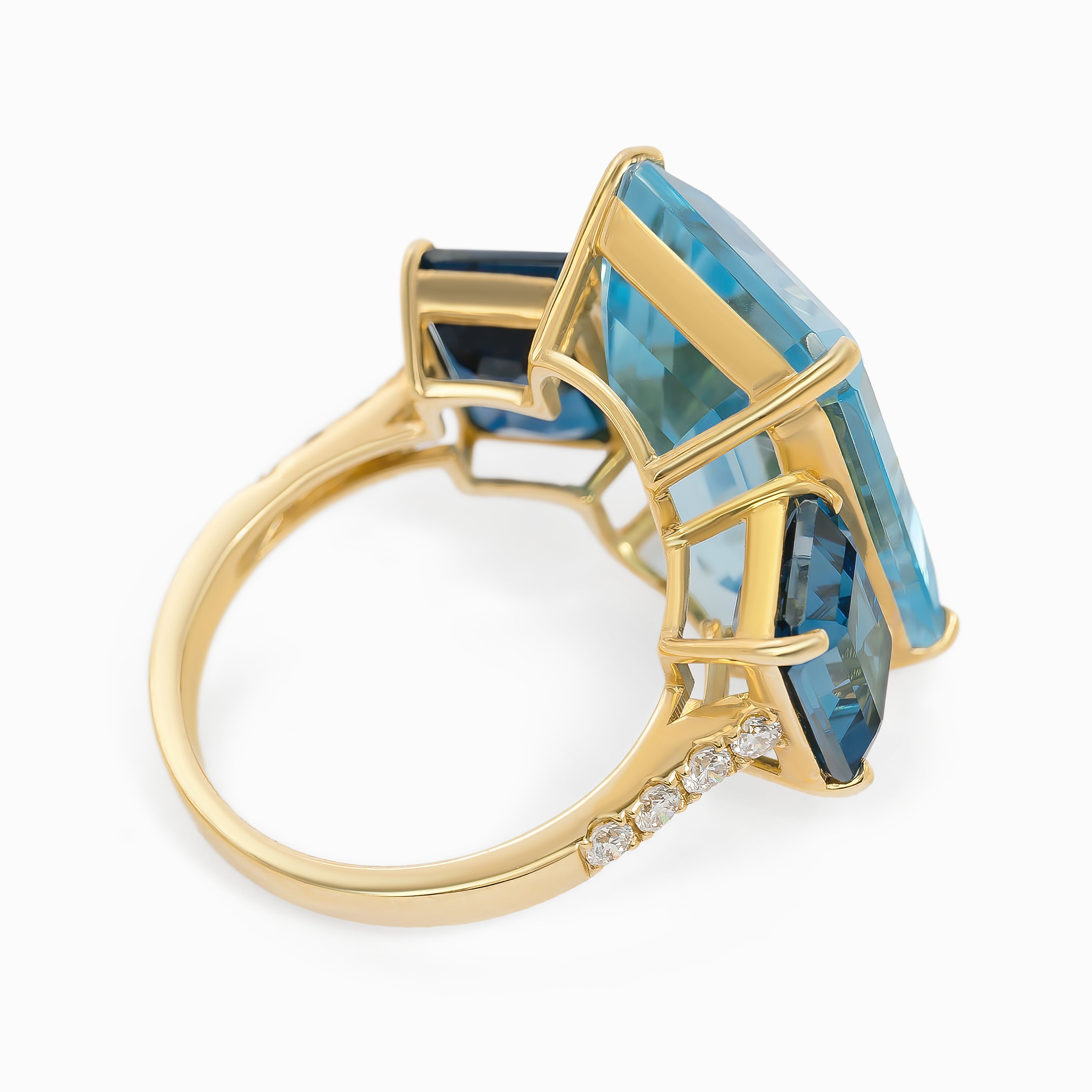 Yellow Gold Ring with Topaz Stones