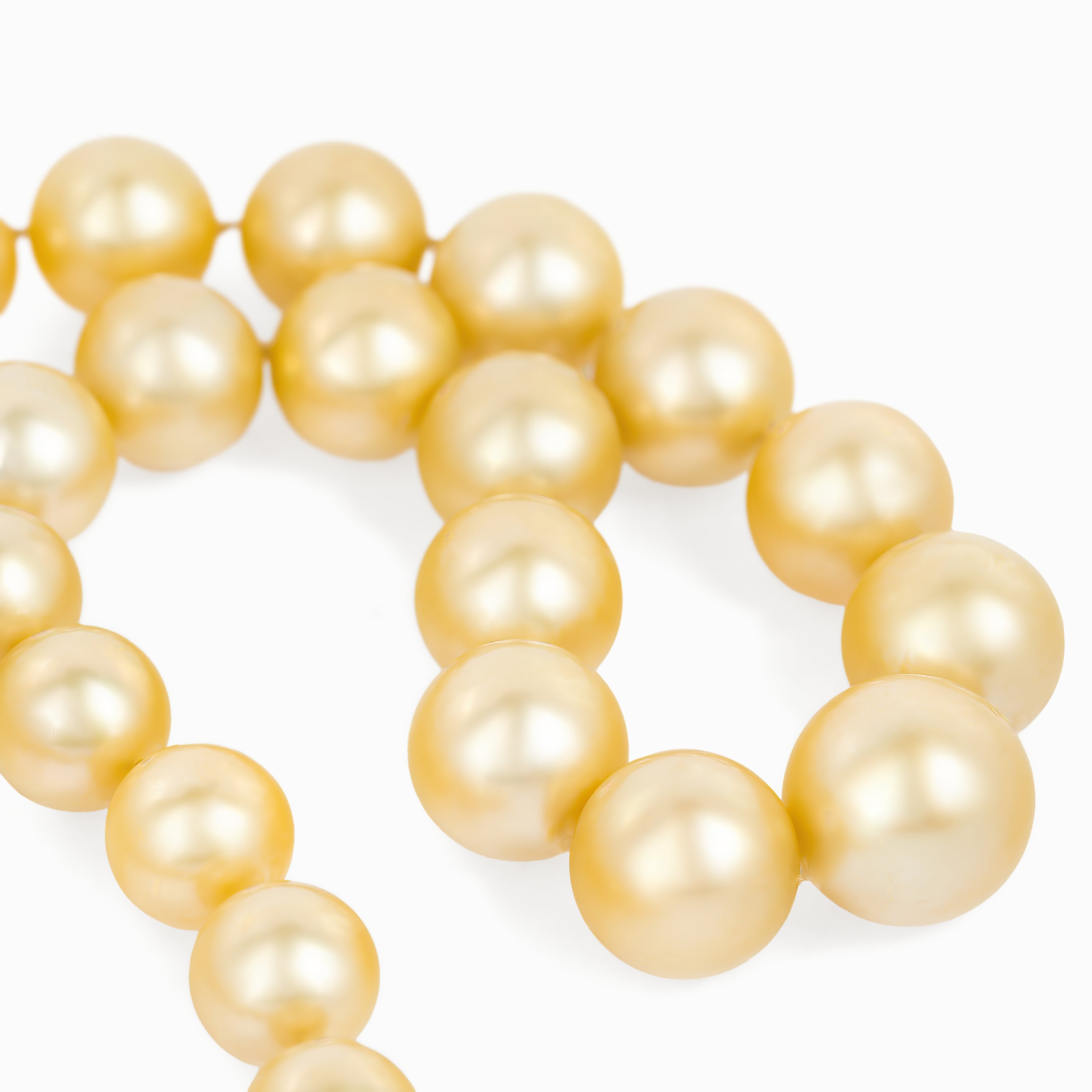 Yellow Gold Necklace with Pearl Stones