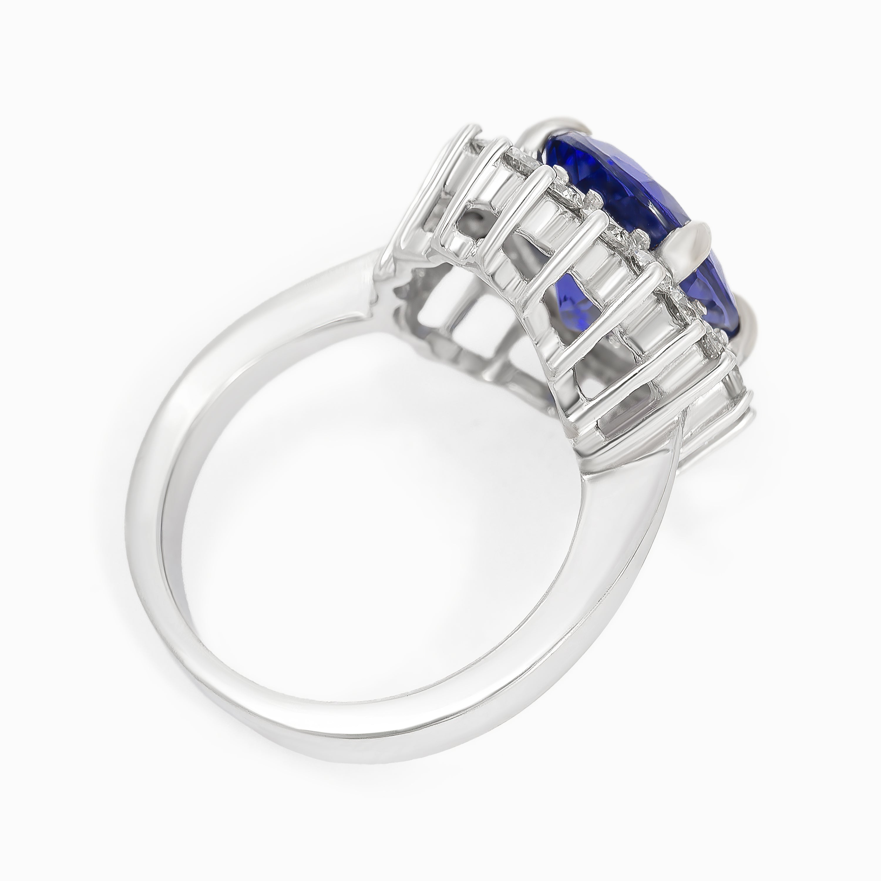 White Gold Ring with Tanzanite Stones