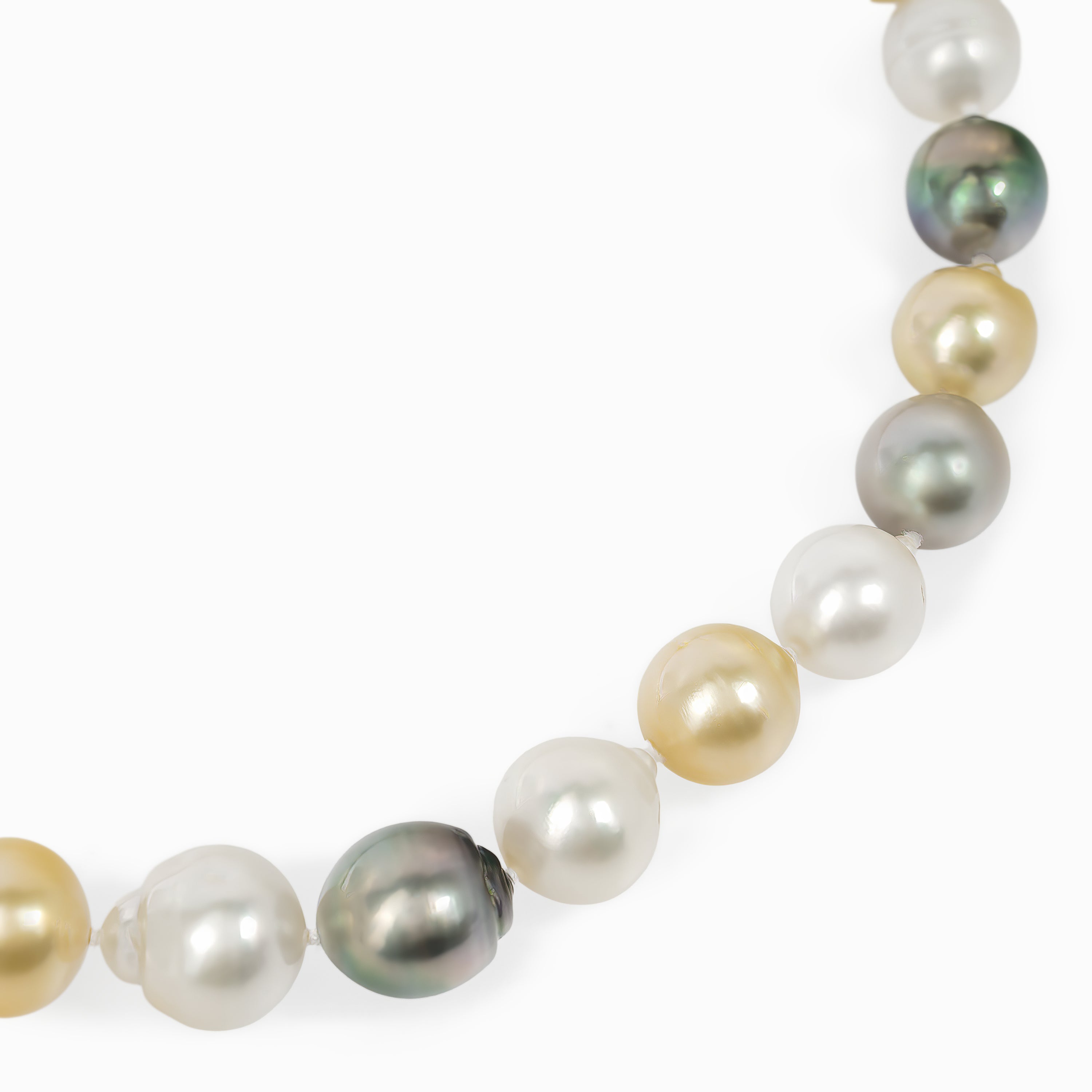 Multicolor Pearl Necklace