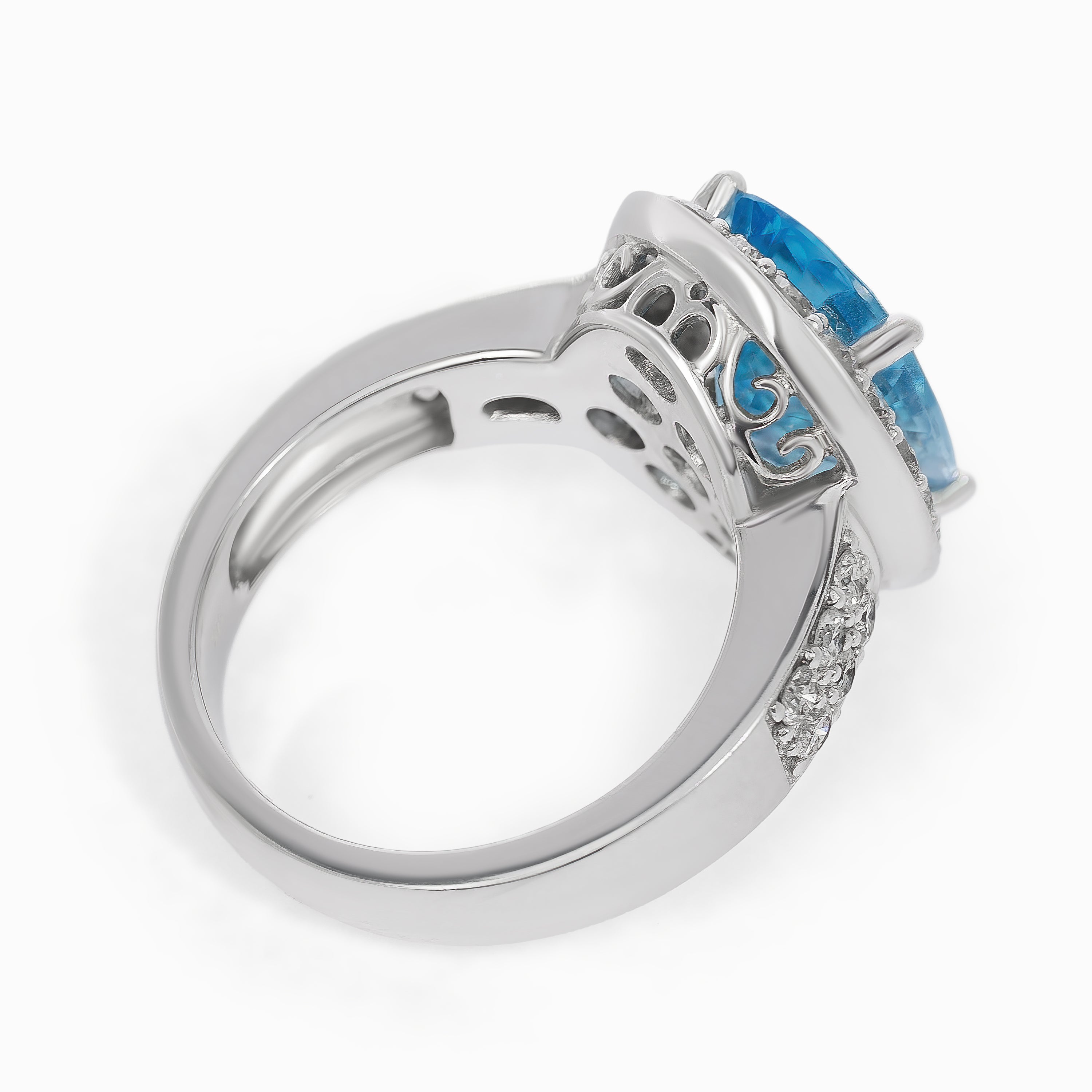 White Gold blue topaz and diamond ring