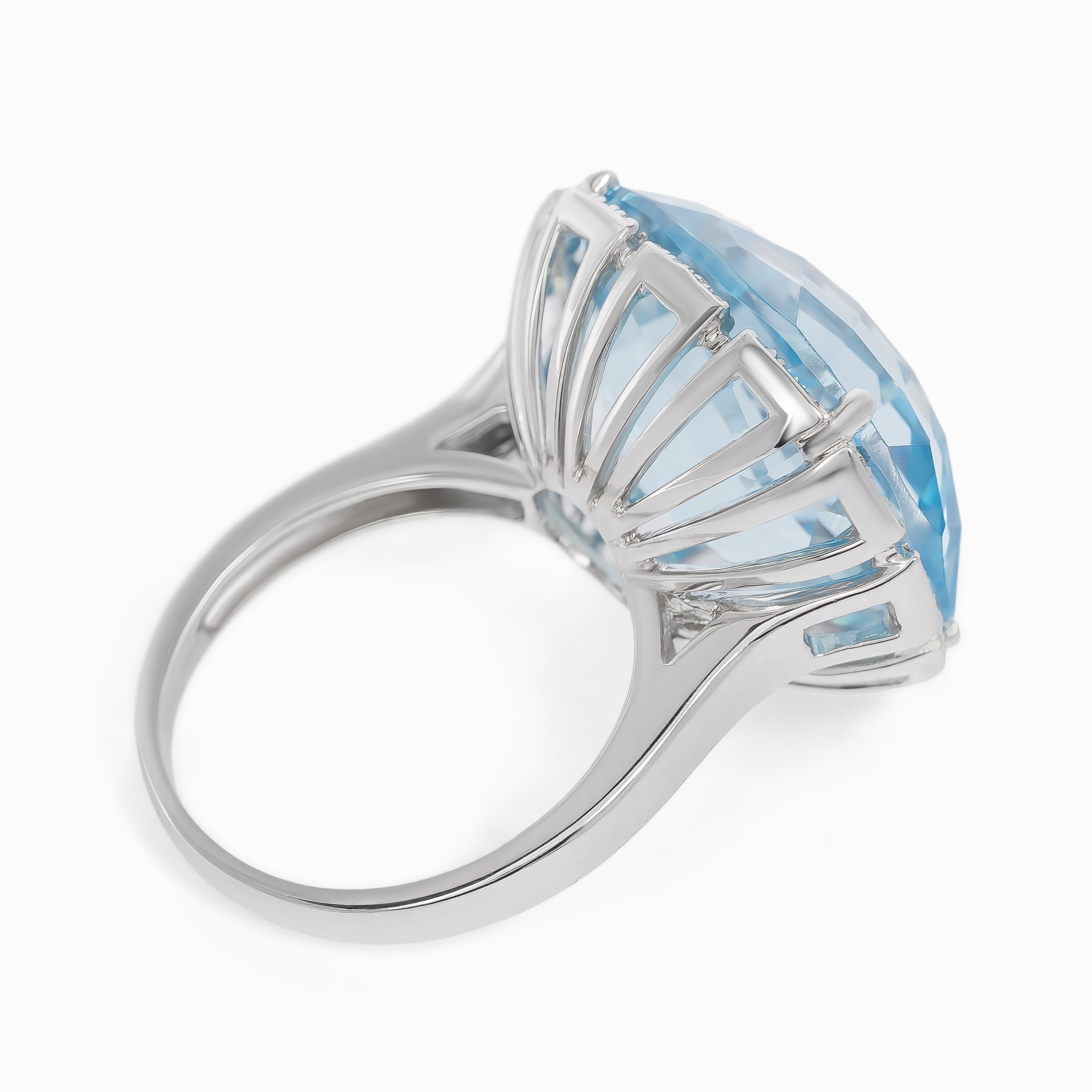 White Gold blue topaz and diamond ring