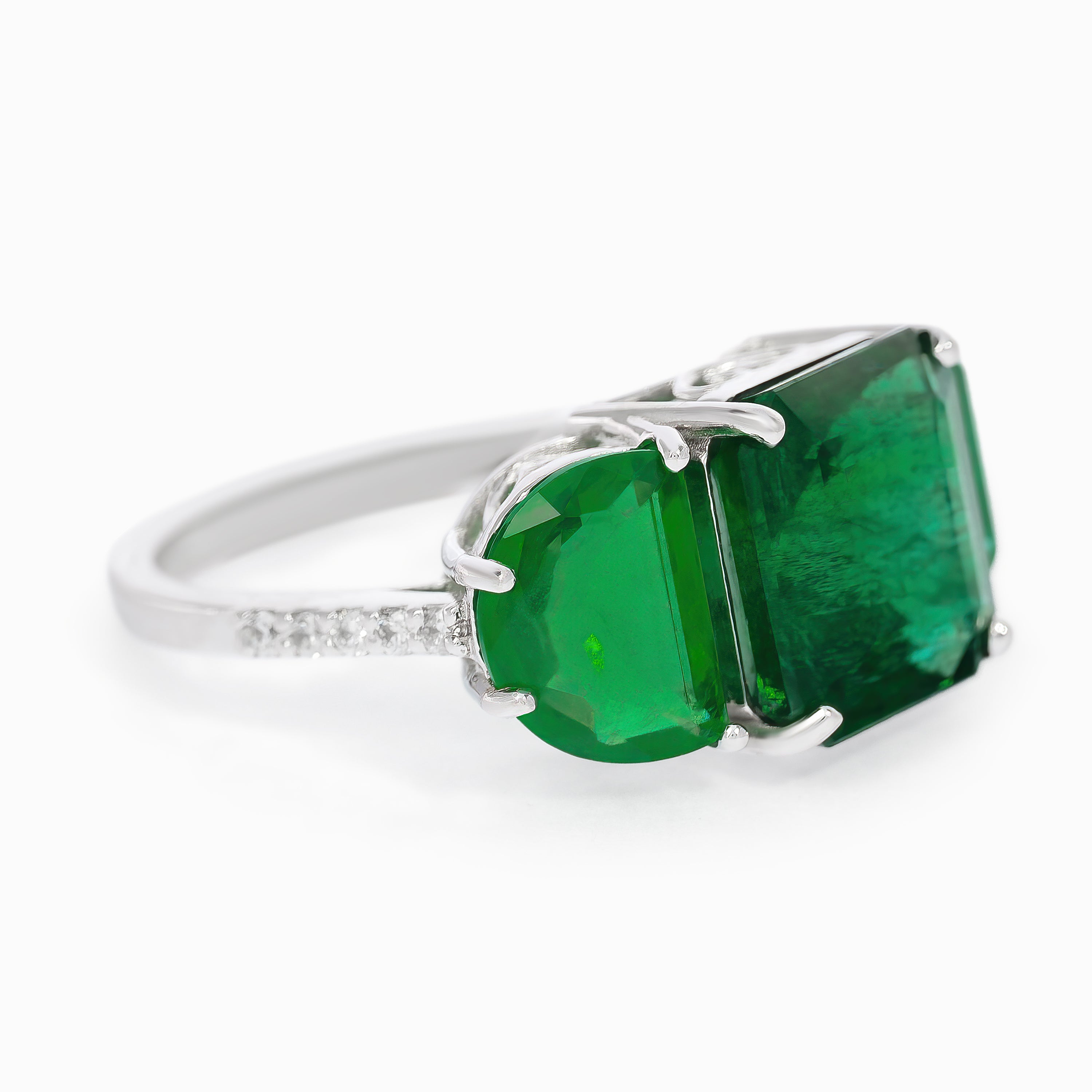 White Gold Ring with Diamond, Emerald Stones