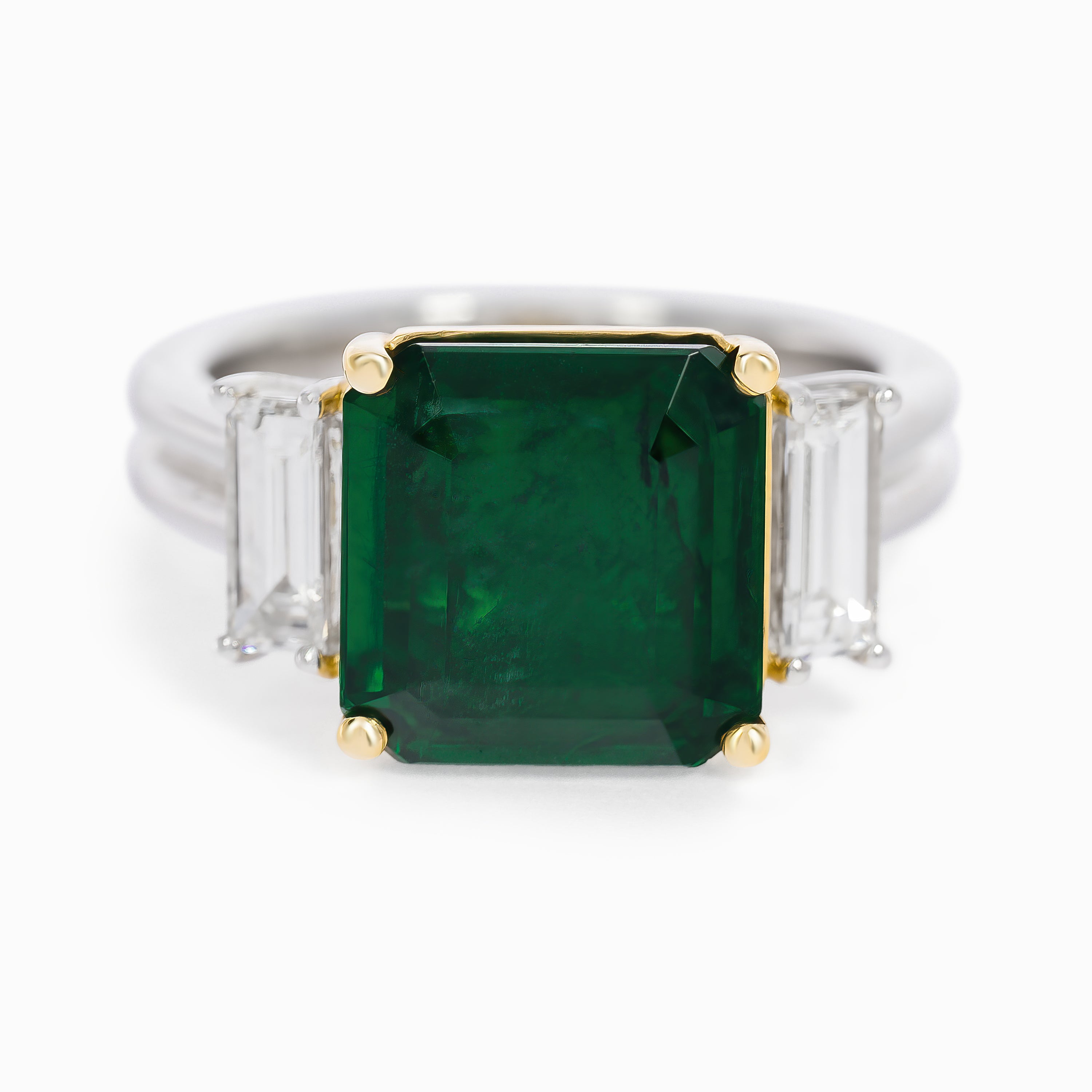 White Gold Ring with Diamond, Emerald Stones