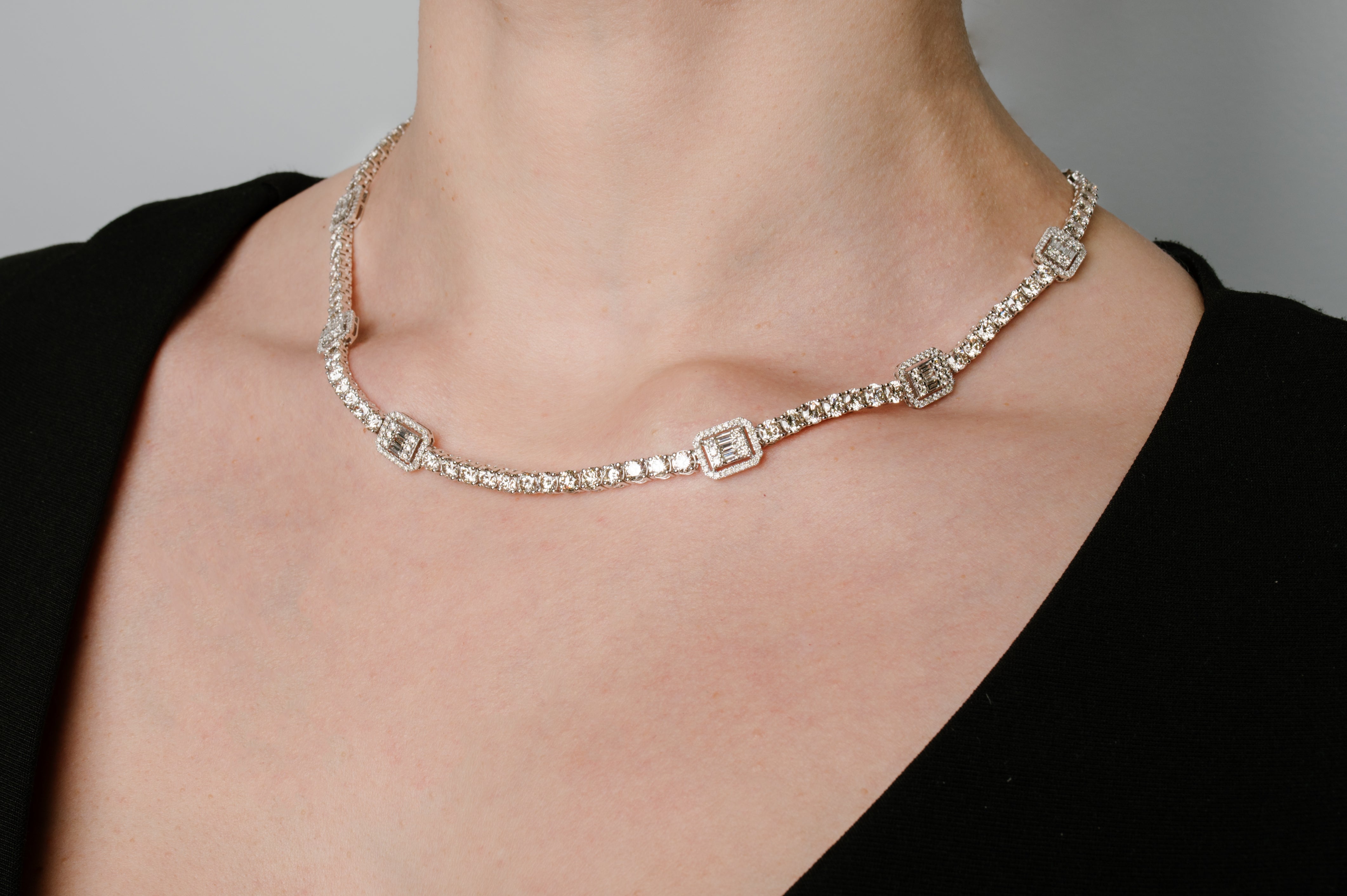 DIAMOND NECKLACE
