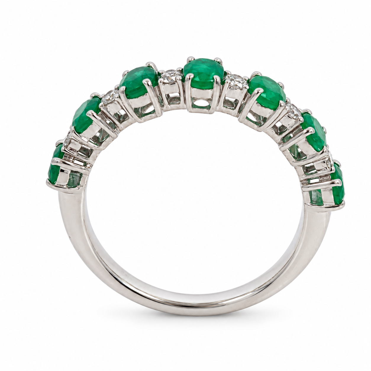 White Gold Emerald and Daimond Ring