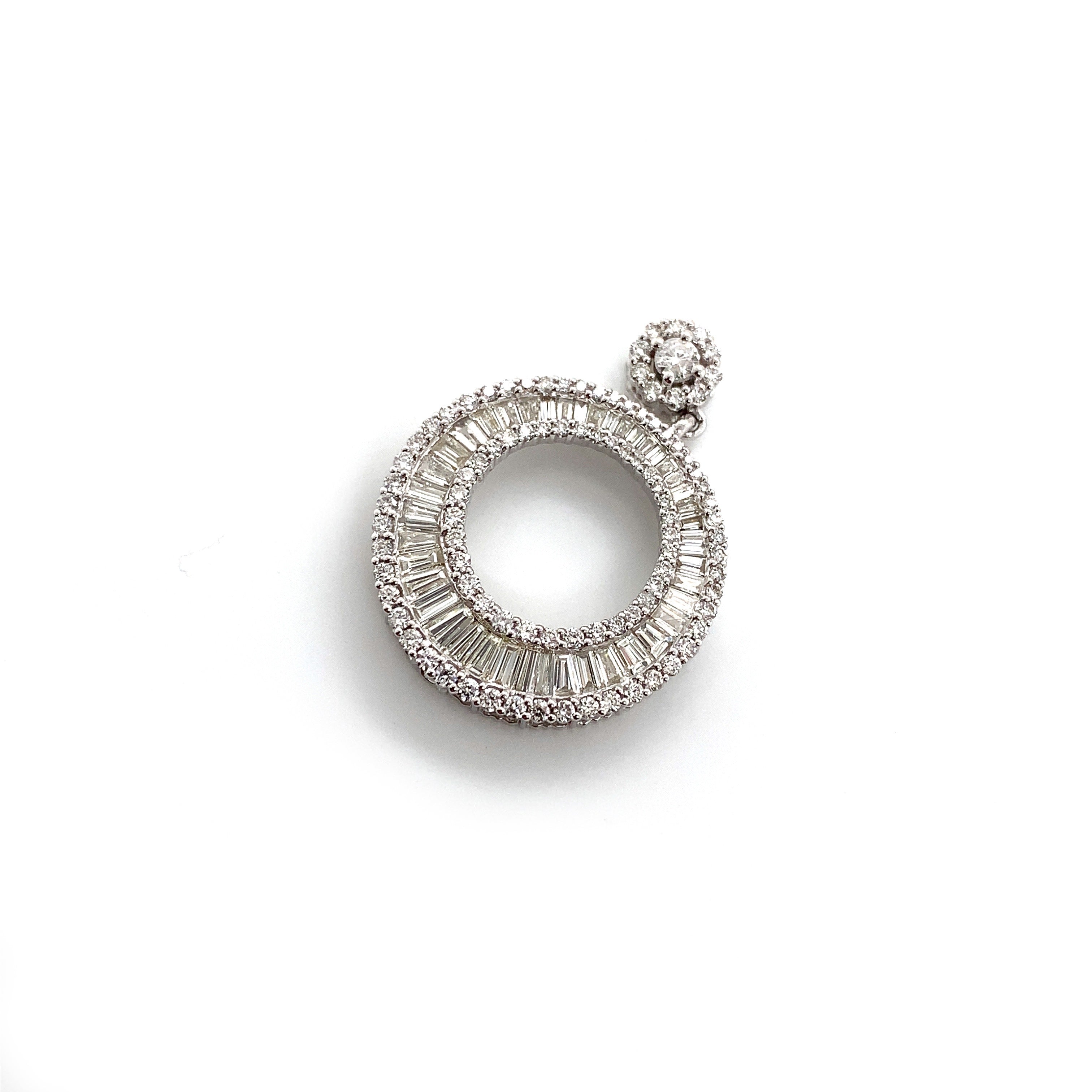 White Gold Pendant Necklace with Diamond Stones