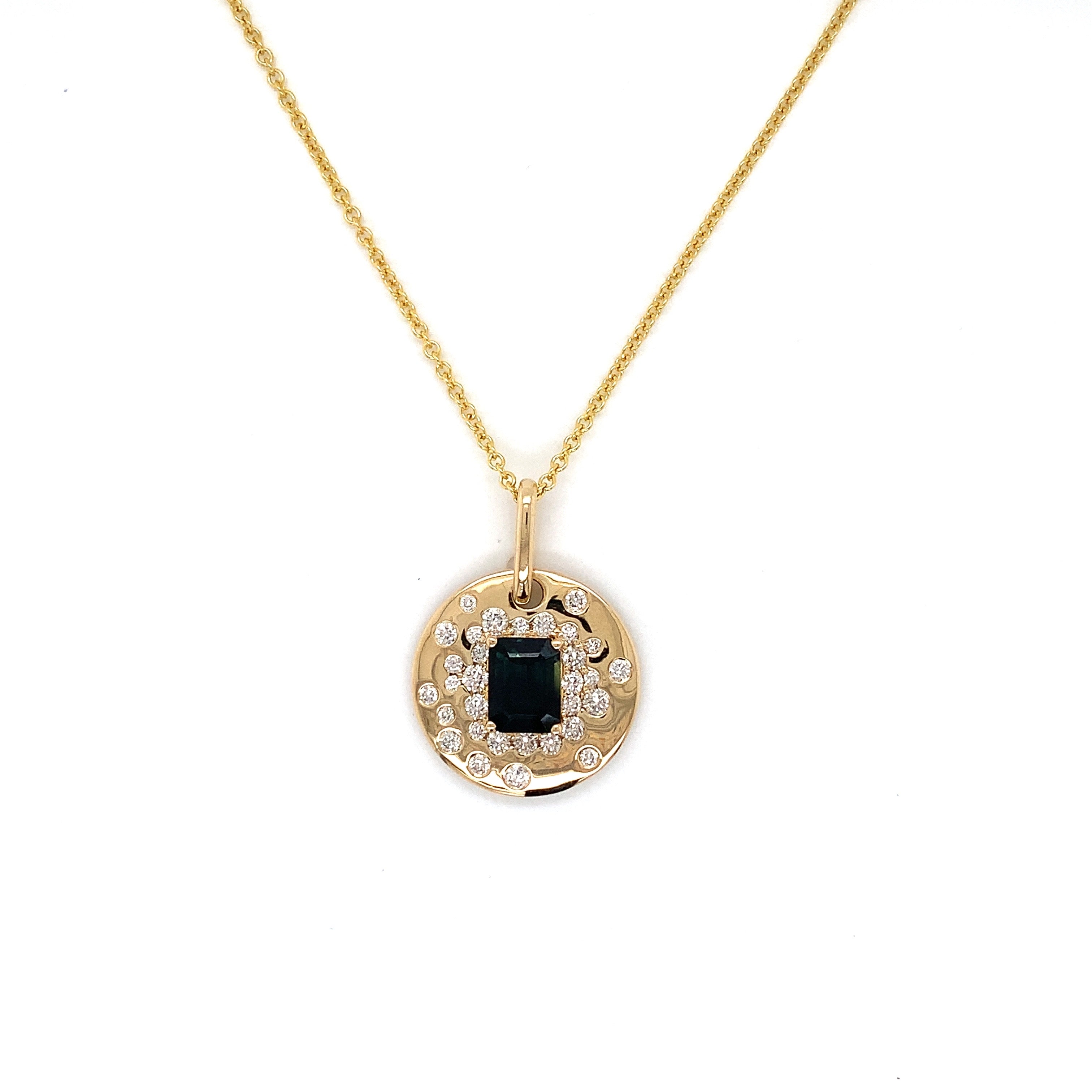 Yellow Gold Pendant Necklace with Sapphire Stones