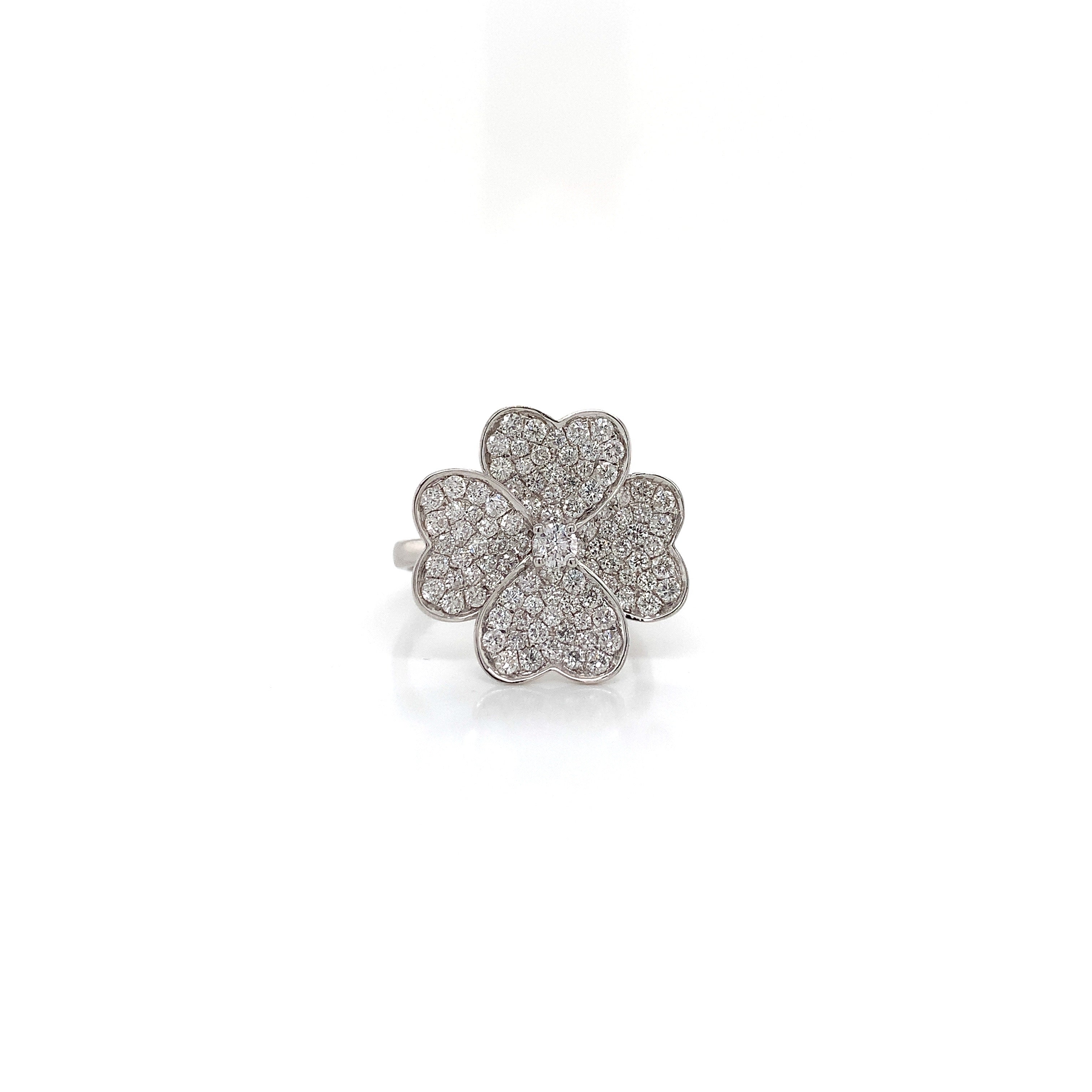 DIAMOND LUCKY CLOVER RING